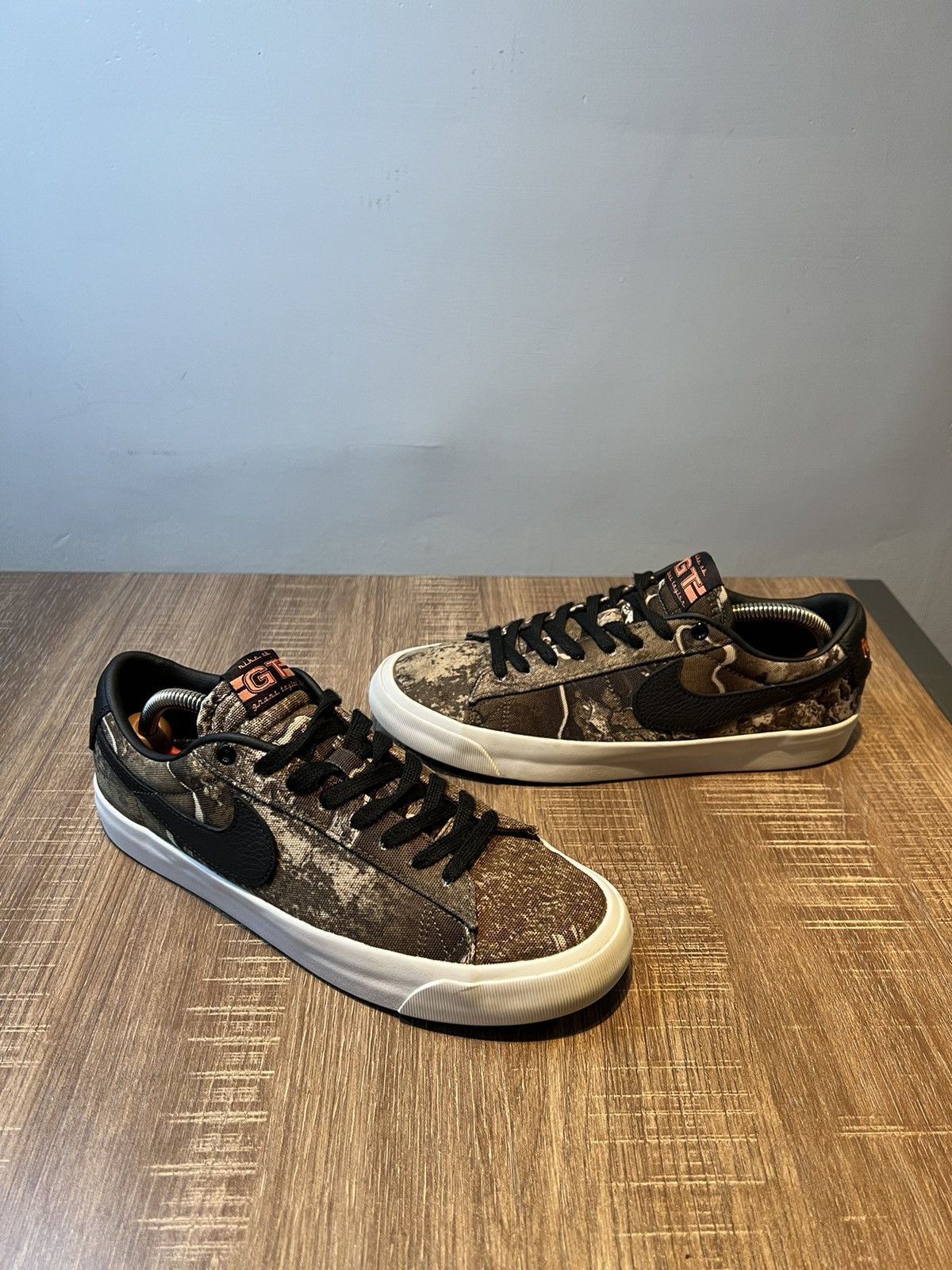 Nike Nike SB Blazer Low Pro GT RealTree Camo Shoes Size 9 Size US 9 / EU 42 - 2 Thumbnail