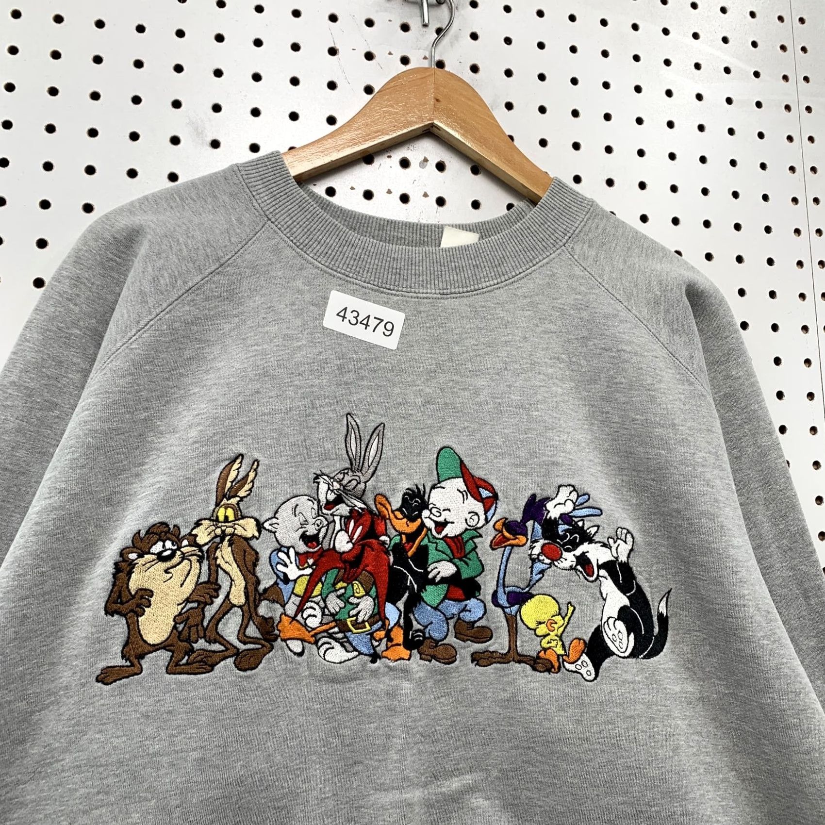 Vintage ACME Loone Toons Sweatshirt Mens Large Embroidered Bugs Sylvester Pullover Gray Cotton Fleece Crew Neck Graphic Print Vintage Size US L / EU 52-54 / 3 - 3 Thumbnail