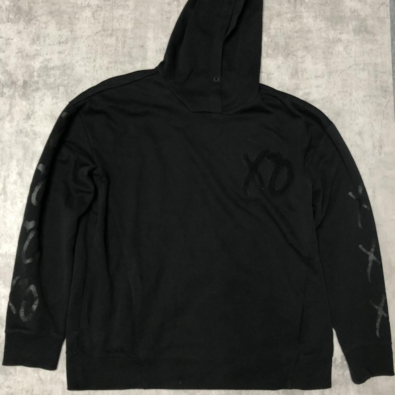 H&M Black XO hoodie with a touch of grunge #gothfashion Size US XL / EU 56 / 4 - 1 Thumbnail