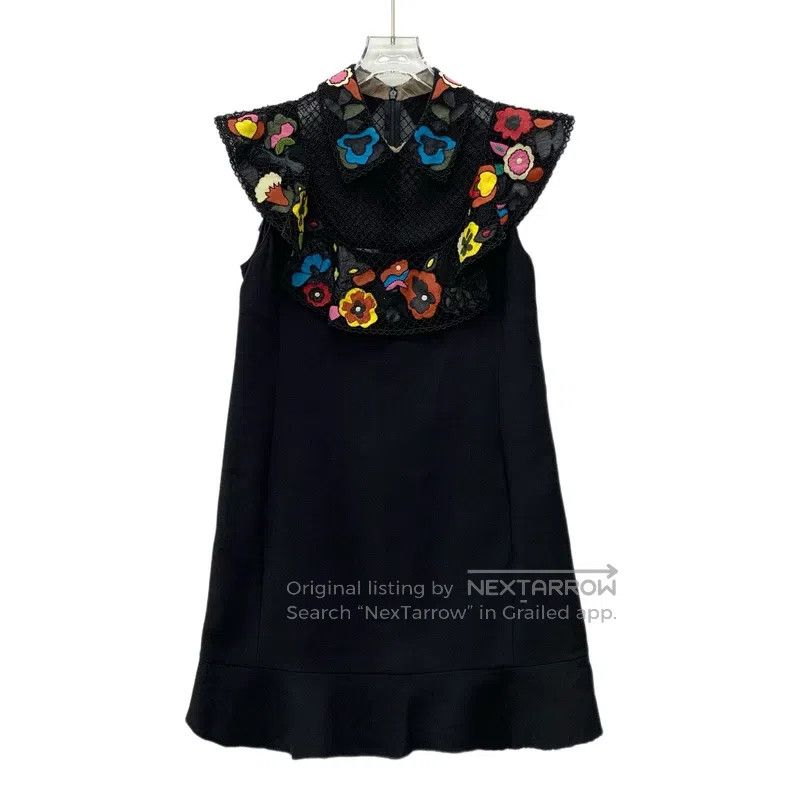 Valentino Valentino Black lace beaded wool lapel ruffled dress Size M / US 6-8 / IT 42-44 - 1 Thumbnail