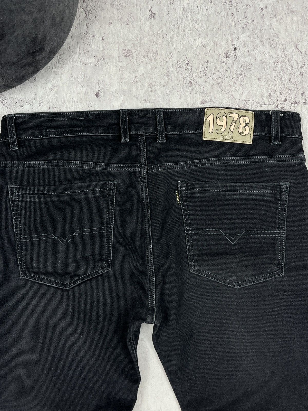 Designer × Diesel Vintage Men's Y2K Diesel 1978 Black Denim Jeans Size US 38 / EU 54 - 2 Thumbnail