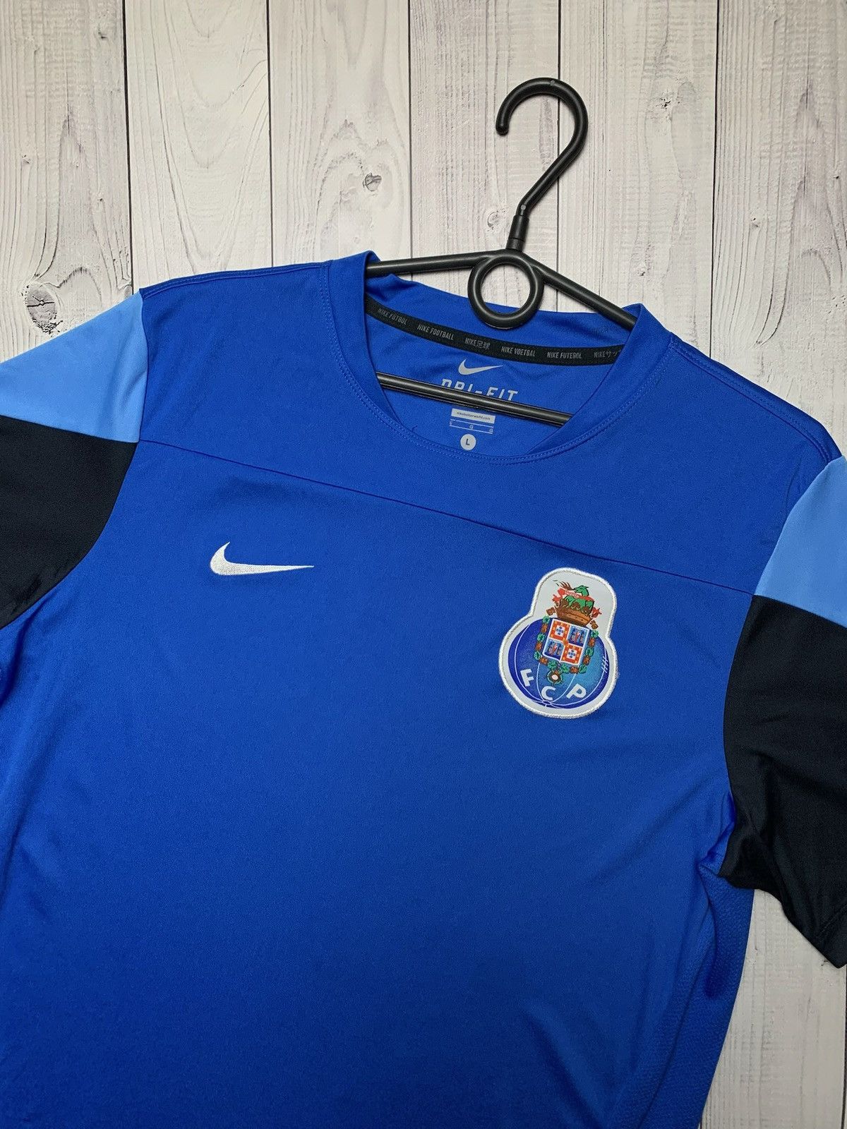 Nike × Vintage Vintage Nike Porto soccer jersey size L Size US L / EU 52-54 / 3 - 2 Thumbnail