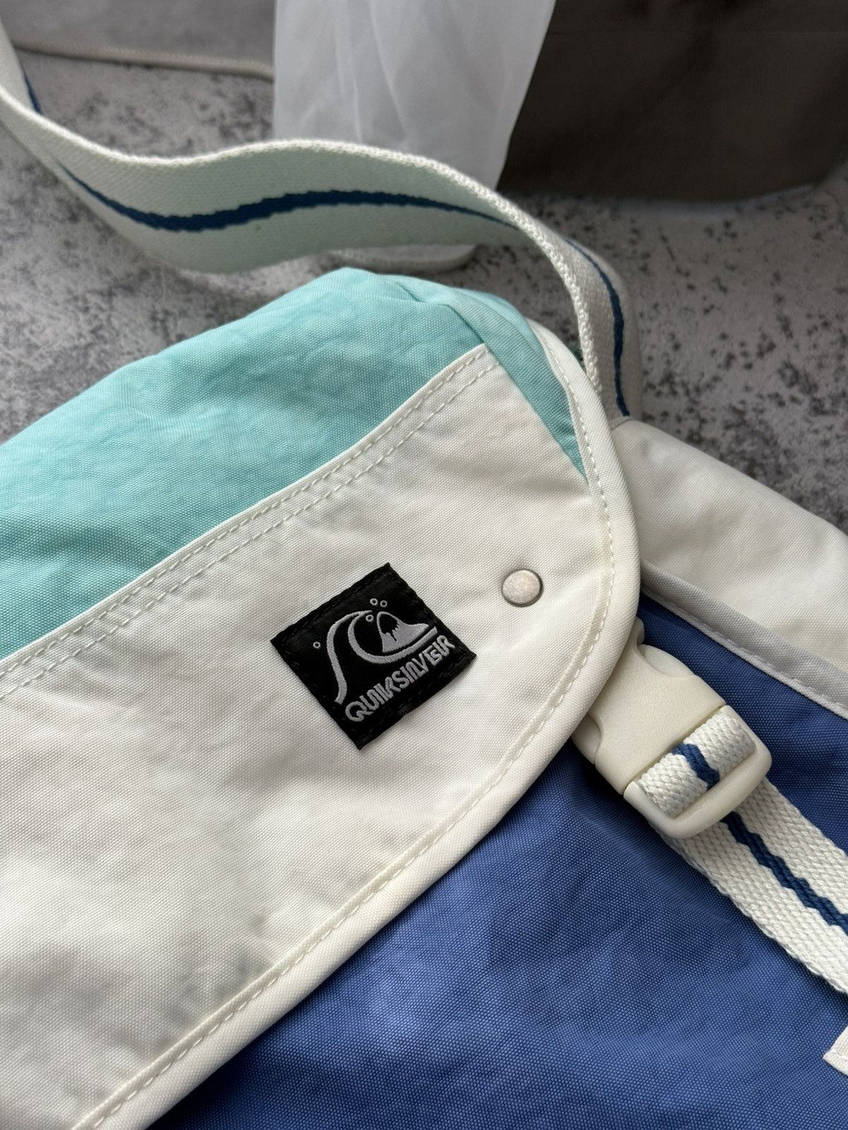 Quiksilver × Vintage Vintage Quiksilver Echo Beach Surf Crossbody Bag Size ONE SIZE - 5 Thumbnail