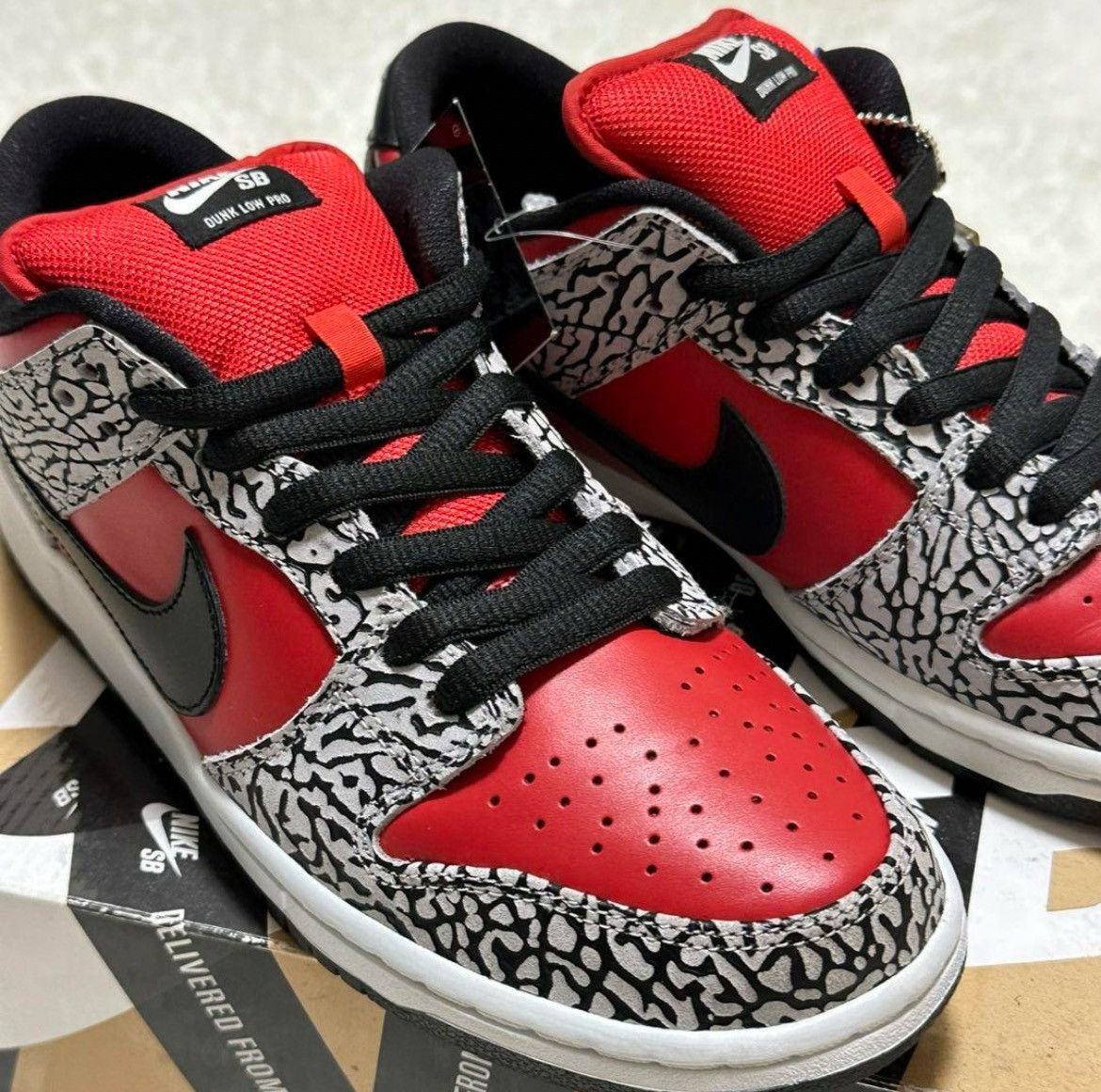 Nike × Supreme 2012 Nike Dunk SB Low Supreme Red Cement (2012) Size US 9.5 / EU 42-43 - 3 Thumbnail