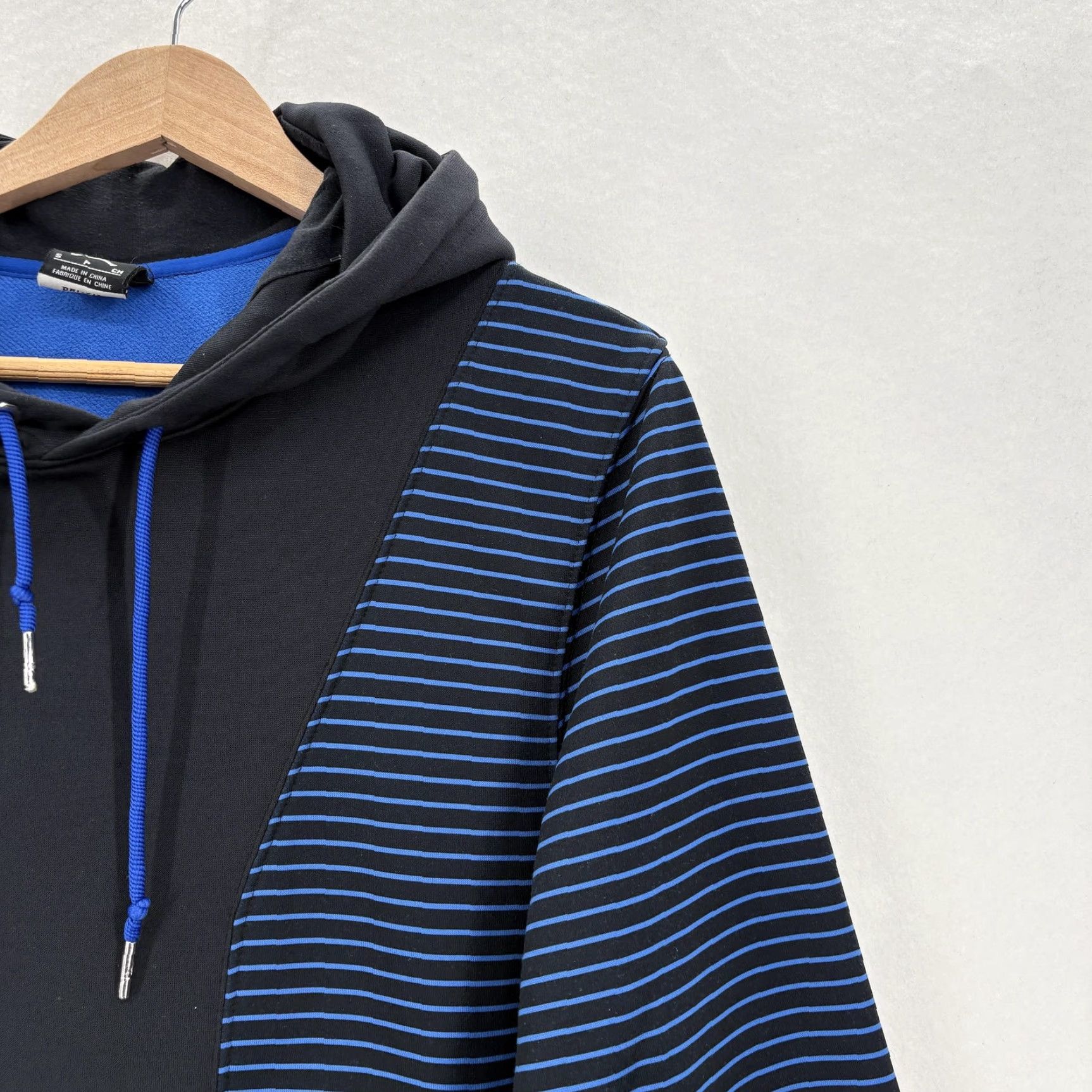 Jordan Brand Jordan Hoodie Mens Small Black Blue Dri-FIT Striped Fleece Basketball Pullover Size US S / EU 44-46 / 1 - 2 Thumbnail