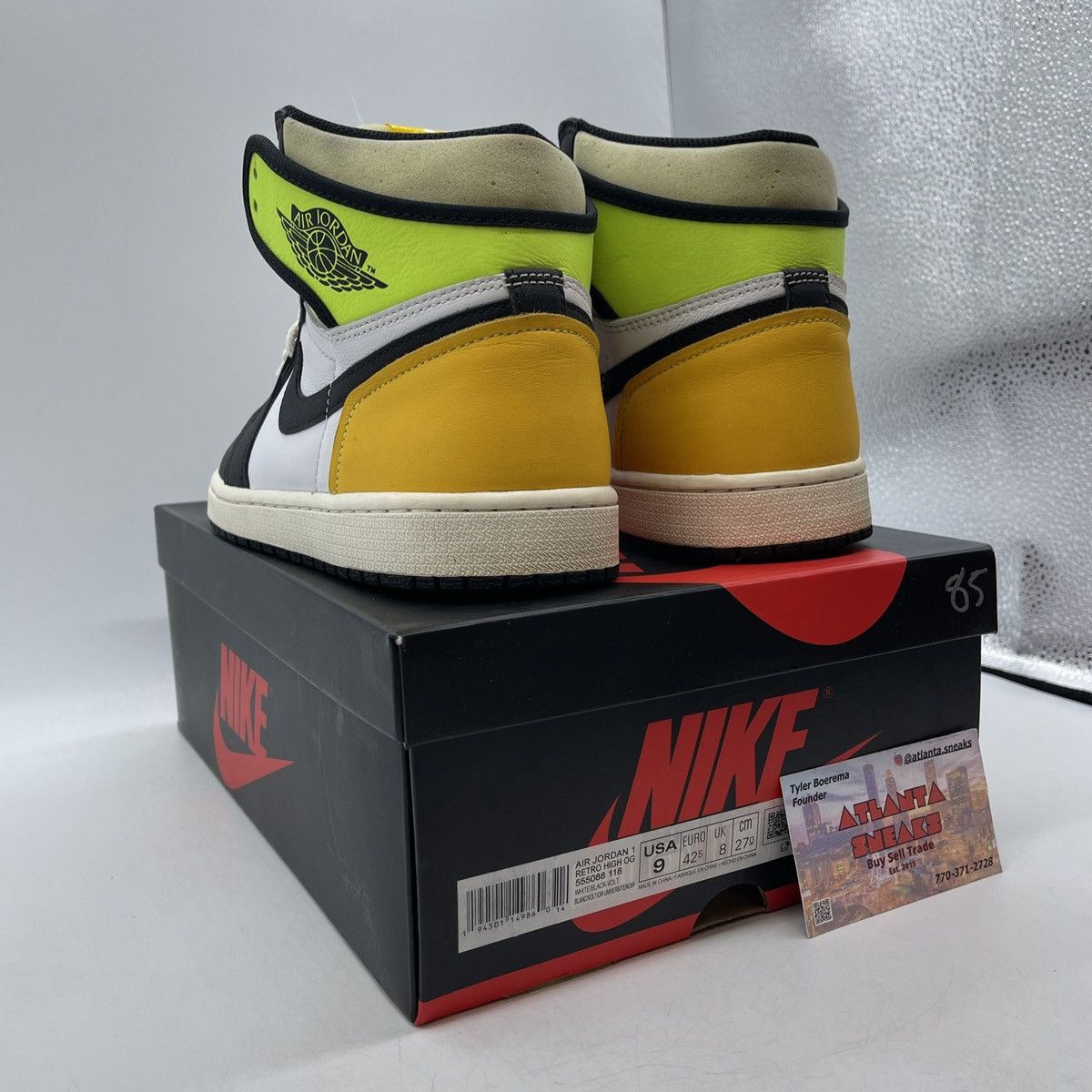 Jordan Brand Air Jordan 1 high volt gold Size US 9 / EU 42 - 4 Thumbnail
