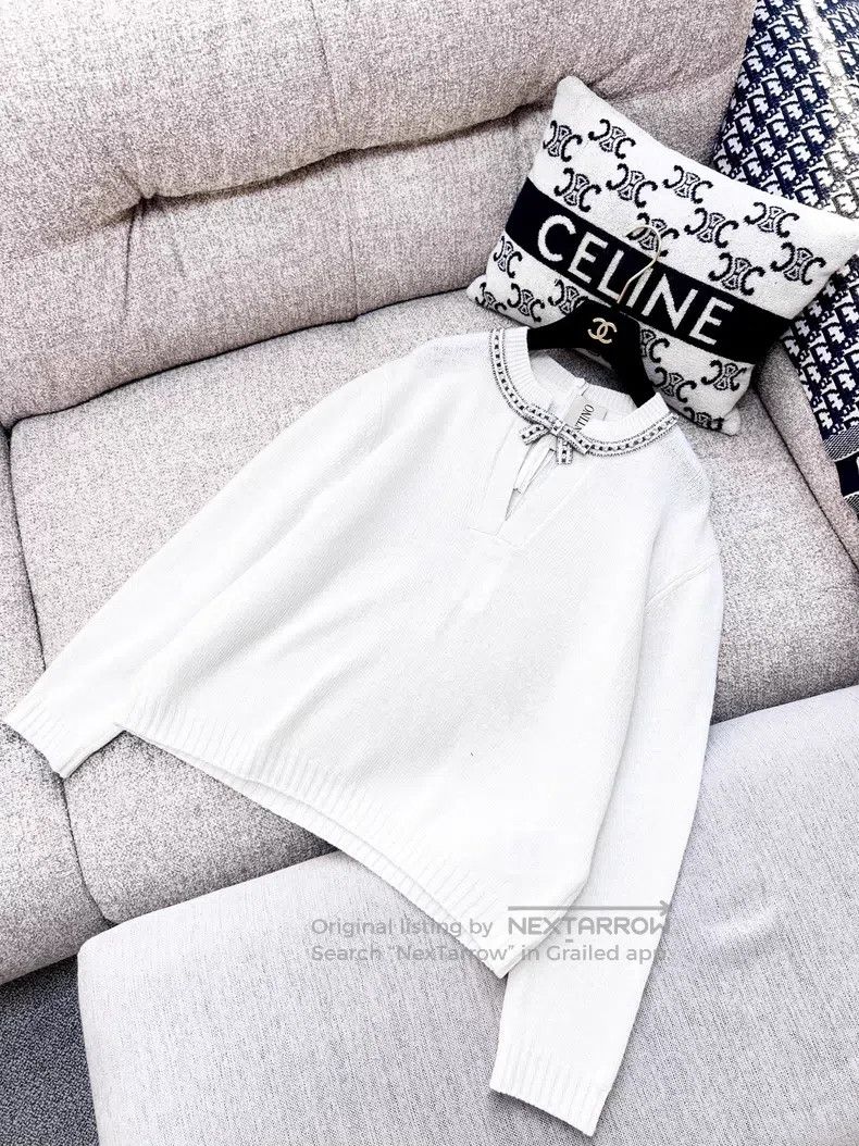 Valentino Valentino A long-sleeved knitted sweater with beaded diamo Size L / US 10 / IT 46 - 2 Thumbnail