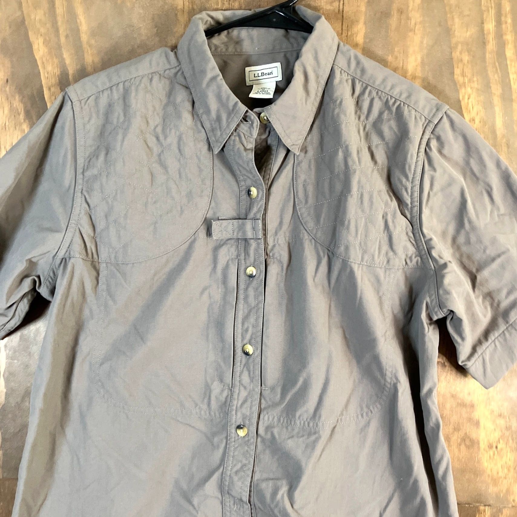 Vintage L.L. Bean Mens Shirt Brown Short Sleeve Button-Up Chest Pockets 100% Nylon M Shirt Mens Brown Short Sleeve Button-Up Chest Pockets Nylon M Size US M / EU 48-50 / 2 - 2 Thumbnail
