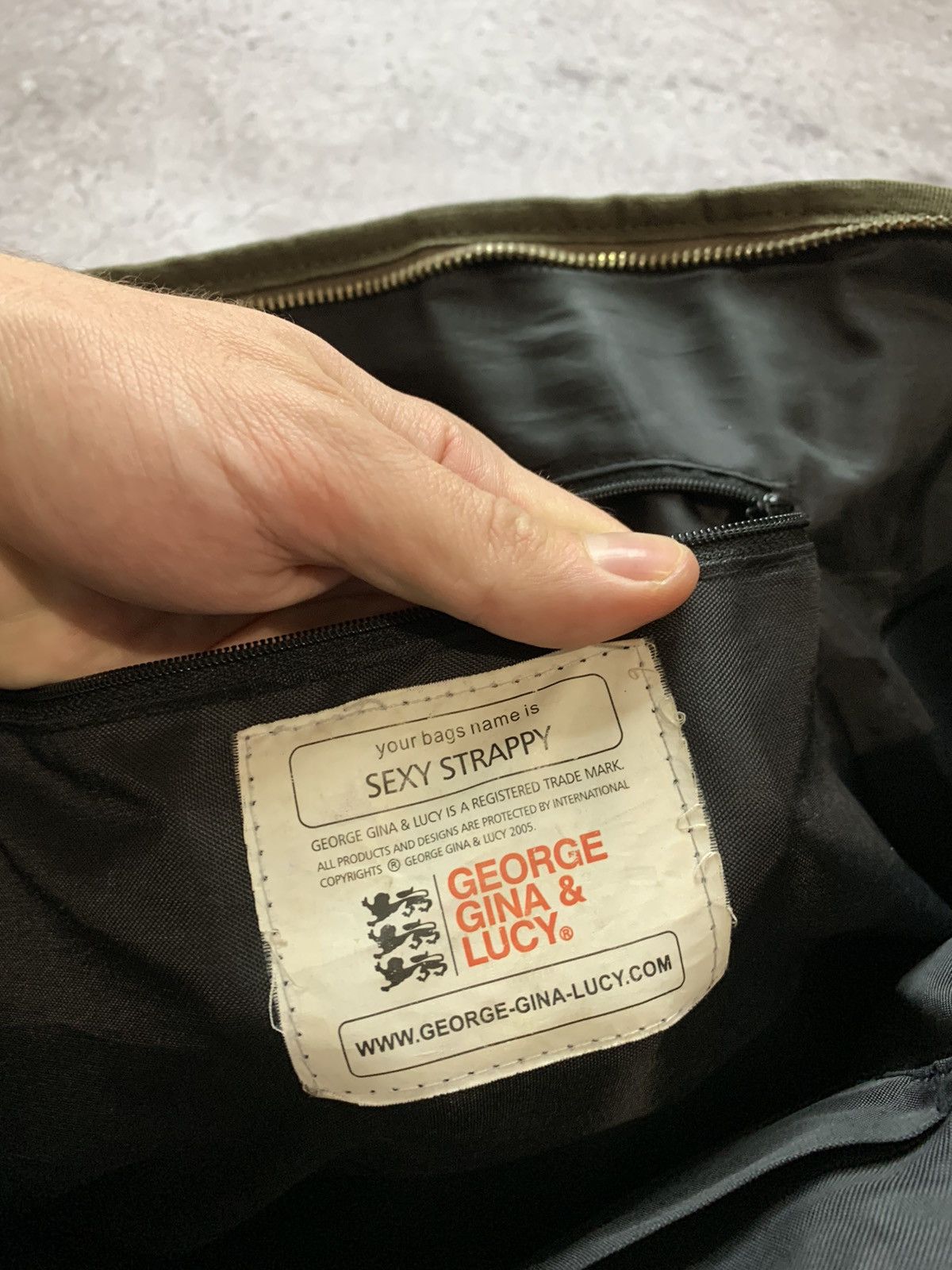 Japanese Brand Vintage GGL George Gina Lucy Hand Bag Black Avant Garde Y2k Size ONE SIZE - 8 Thumbnail