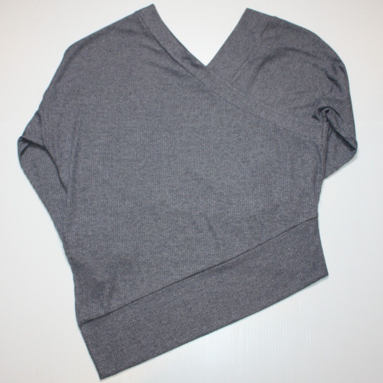 Other Stella & Dot The Double V Sweater in Chambray Blue Colorway Size M / US 6-8 / IT 42-44 - 9 Thumbnail