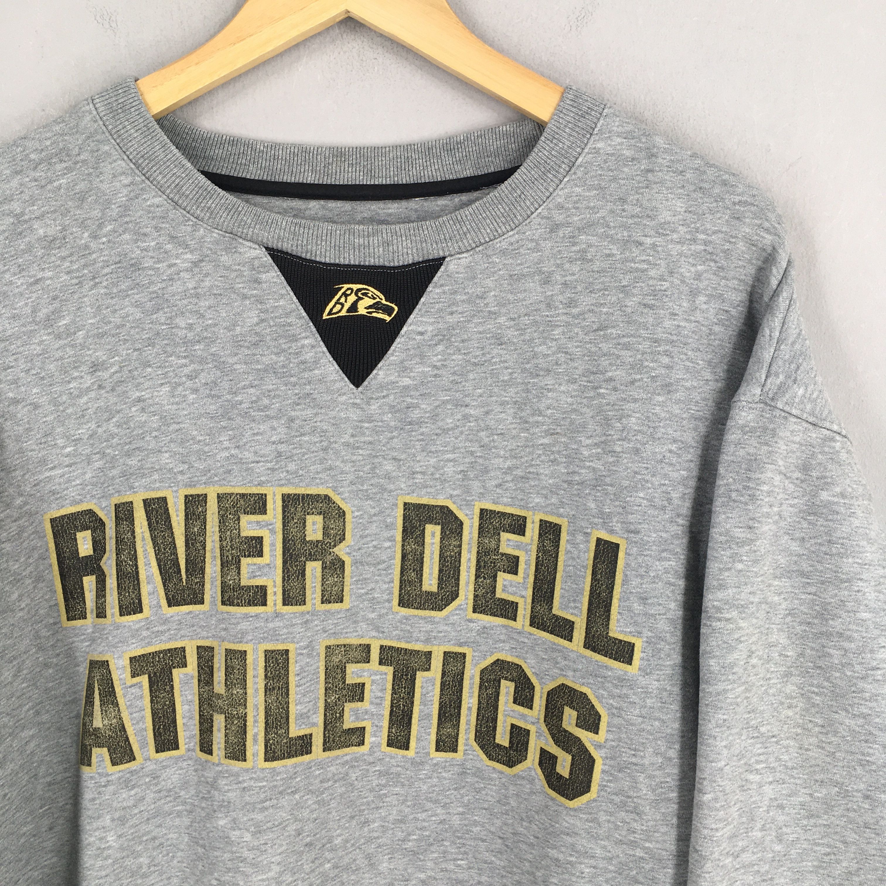 Vintage Vintage River Dell Athletics High School Sweatshirt Large Size US L / EU 52-54 / 3 - 2 Thumbnail