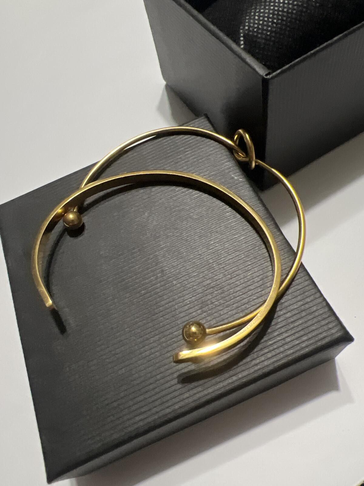 Unknown London 18K Gold plated SS Bangle knot Bracelet Set Size ONE SIZE - 3 Thumbnail