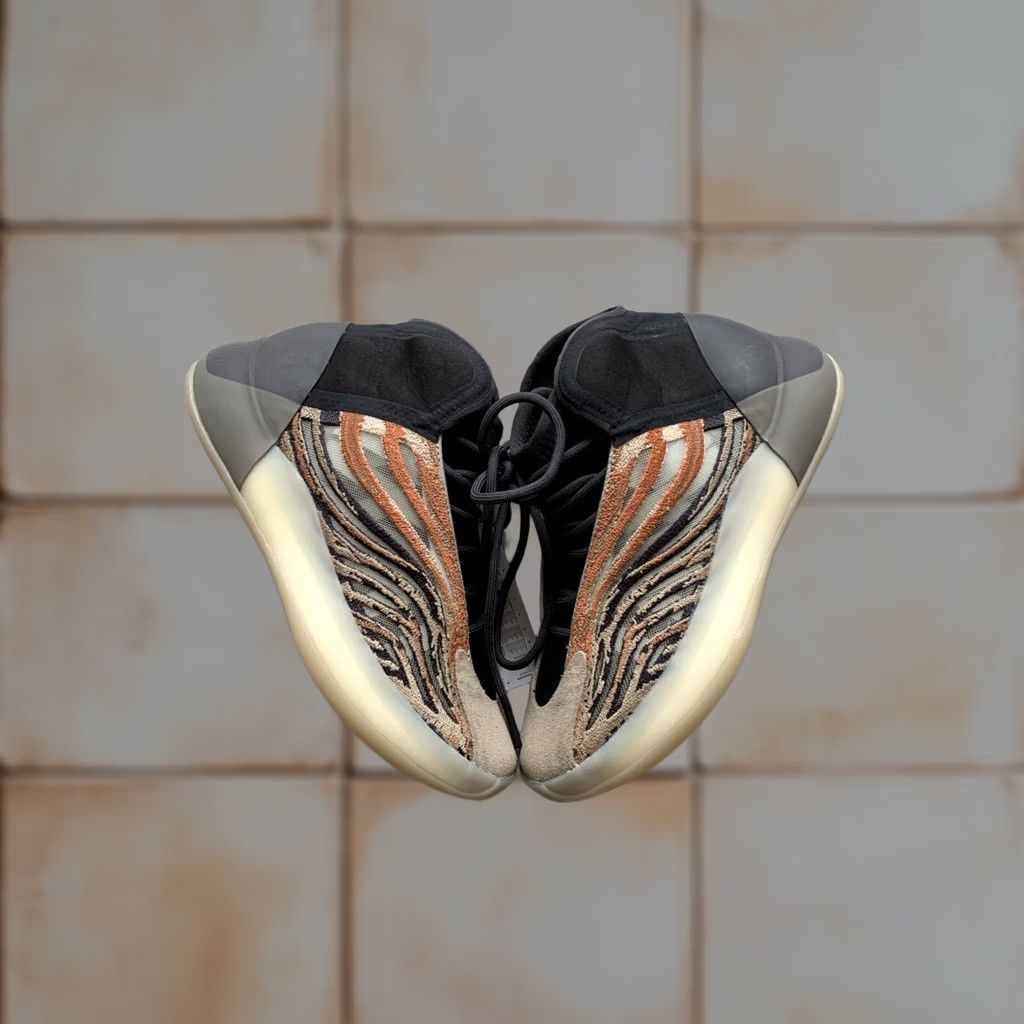 Adidas ADIDAS YEEZY QNTM FLASH ORANGE QUANTUM HI SNEAKERS US 7, UK 6.5, EU 40 - MEN - MULTICOLOR Size US 7 / EU 40 - 1 Thumbnail