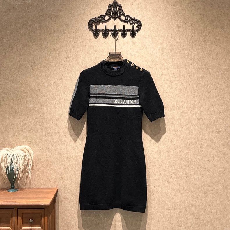 Louis Vuitton Louis Vuitton Black monogrammed logo knit dress Size S / US 4 / IT 40 - 1 Thumbnail