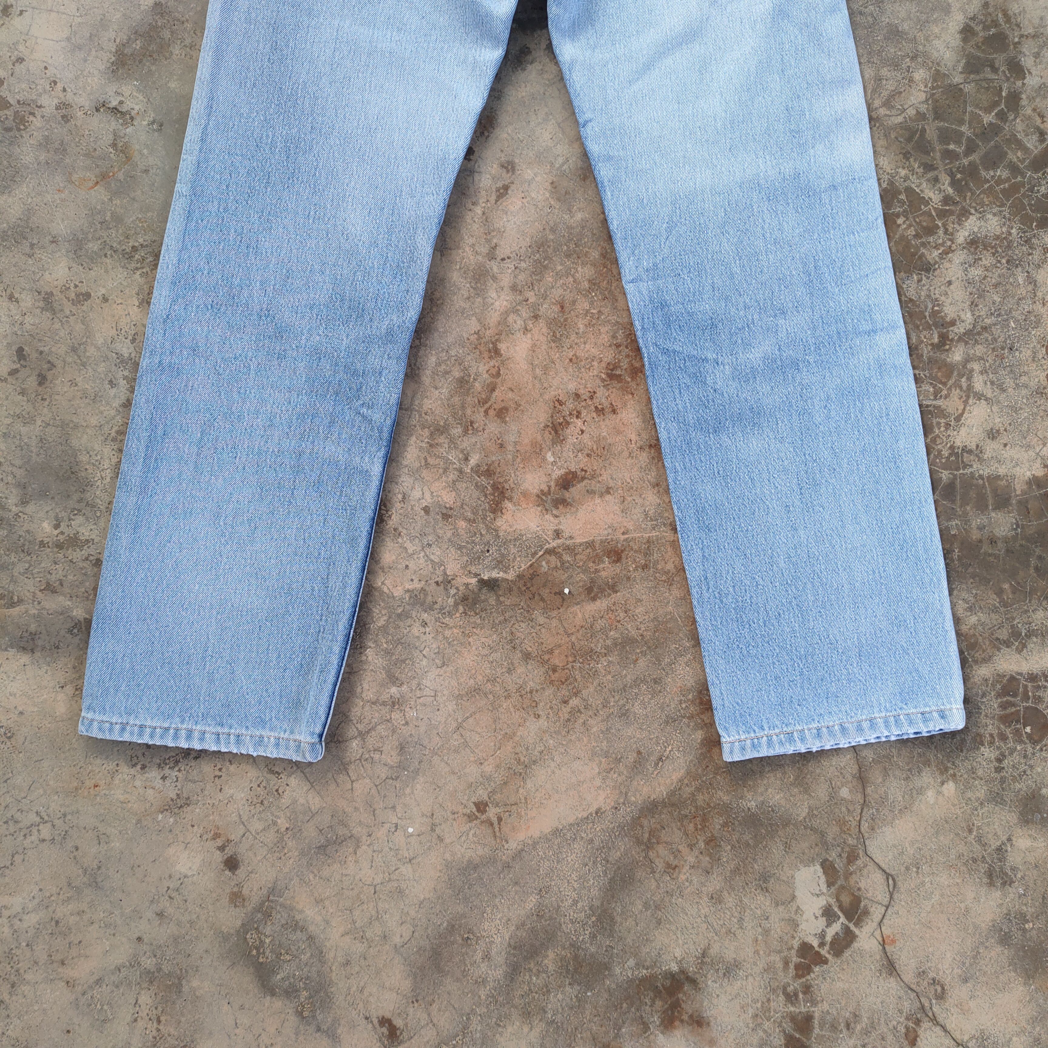 Levi's LEVI'S 501 USA VINTAGE FADED DISTRESSED JEANS PANTS Size US 30 / EU 46 - 10 Thumbnail