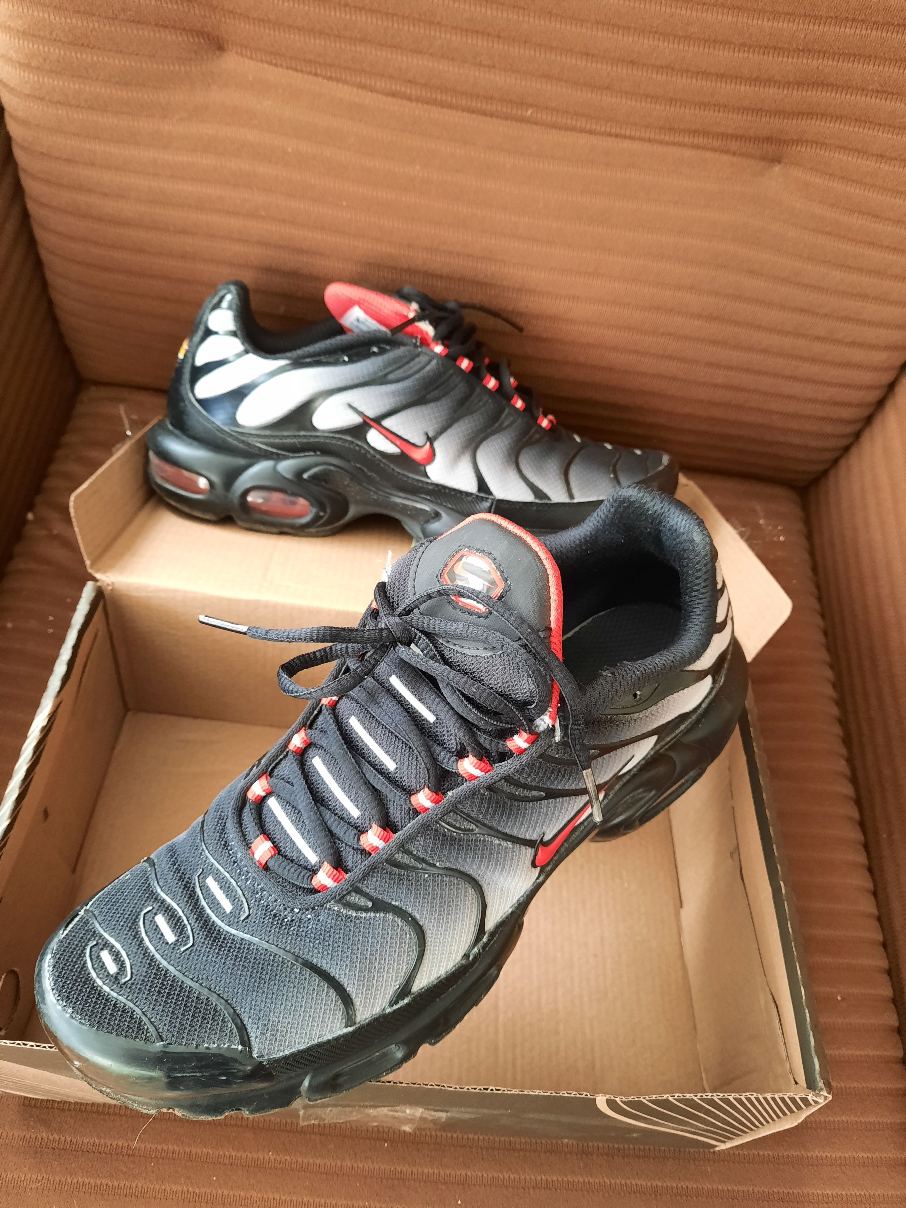 Nike NIKE AIR MAX PLUS TN DRACULA MENS TRAINERS EU 45 UK 10 US11 Size US 12 / EU 45 - 10 Thumbnail