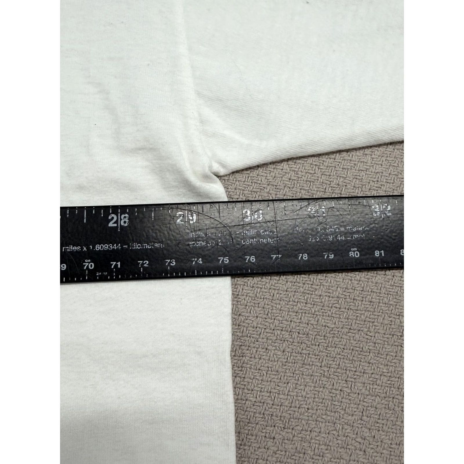 Disney VINTAGE Disney T-Shirt Men’s One Size White 90s Mickey Minnie Logo Crew Neck Cotton Knit Relaxed Size US M / EU 48-50 / 2 - 5 Thumbnail