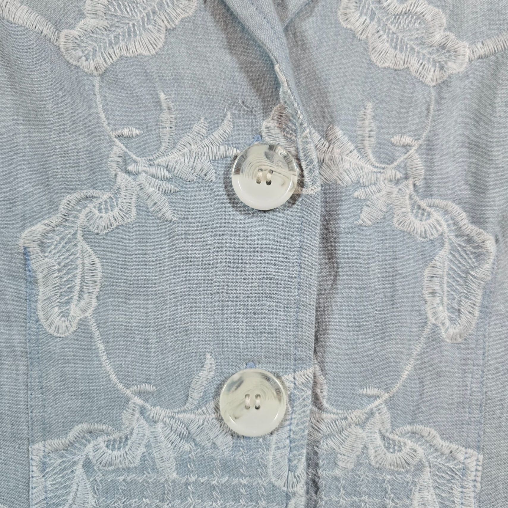 Vintage Chico's Blouse Womens XL Blue White Crochet Embroidered V-Neck Short Sleeve Casual Cottage Classic Size XL / US 12-14 / IT 48-50 - 5 Thumbnail