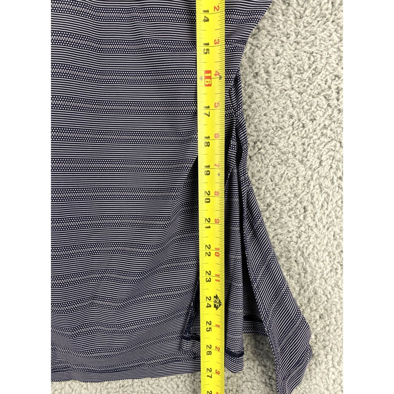 Athleta Athleta Tank Shirt Women’s L Gray Activewear Sleeveless Short Sleeves/Workouts Size L / US 10 / IT 46 - 7 Thumbnail