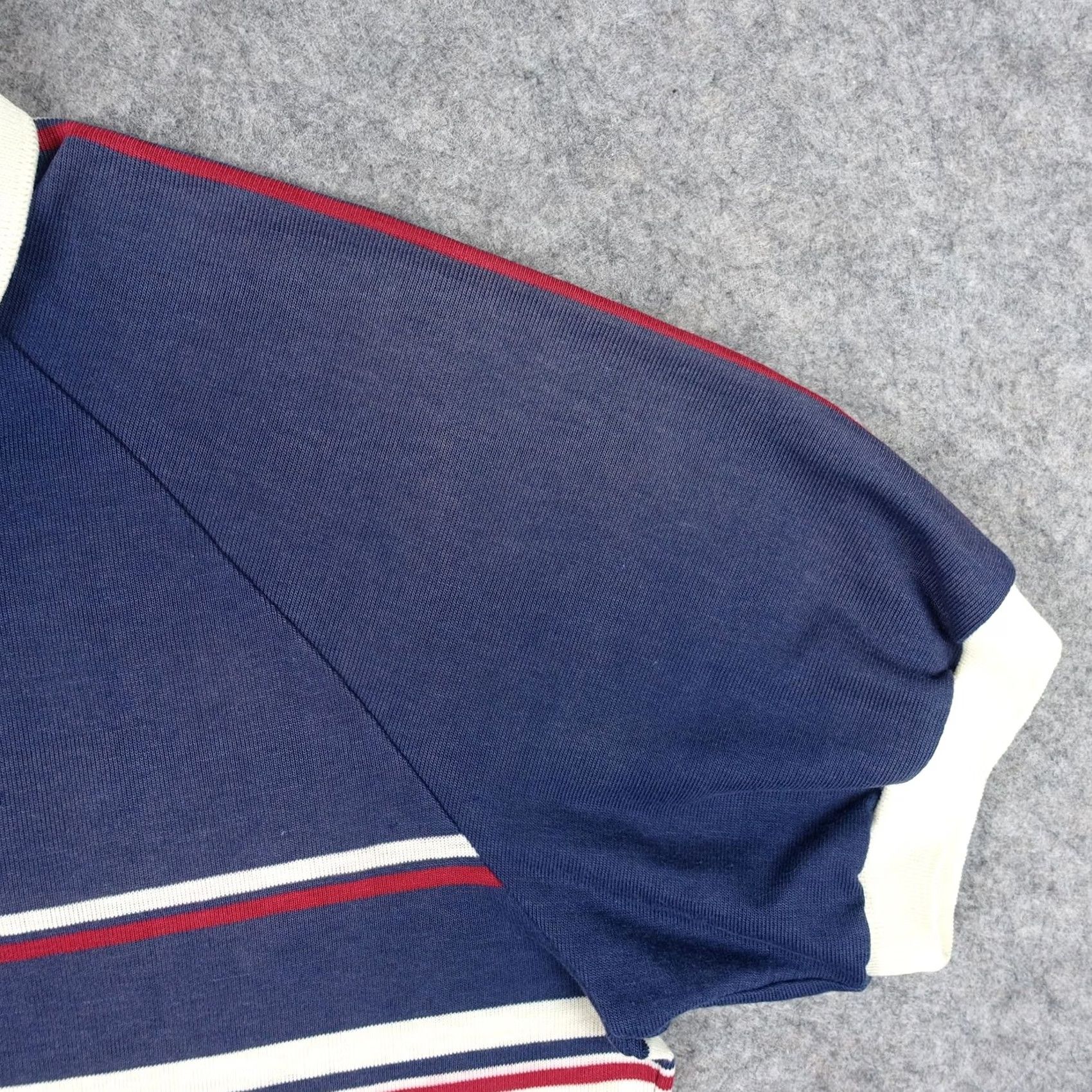 Jantzen VINTAGE Jantzen Polo Shirt Mens S Blue Striped Knit Short Sleeve 80s Preppy Golf Shirt Size US S / EU 44-46 / 1 - 3 Thumbnail