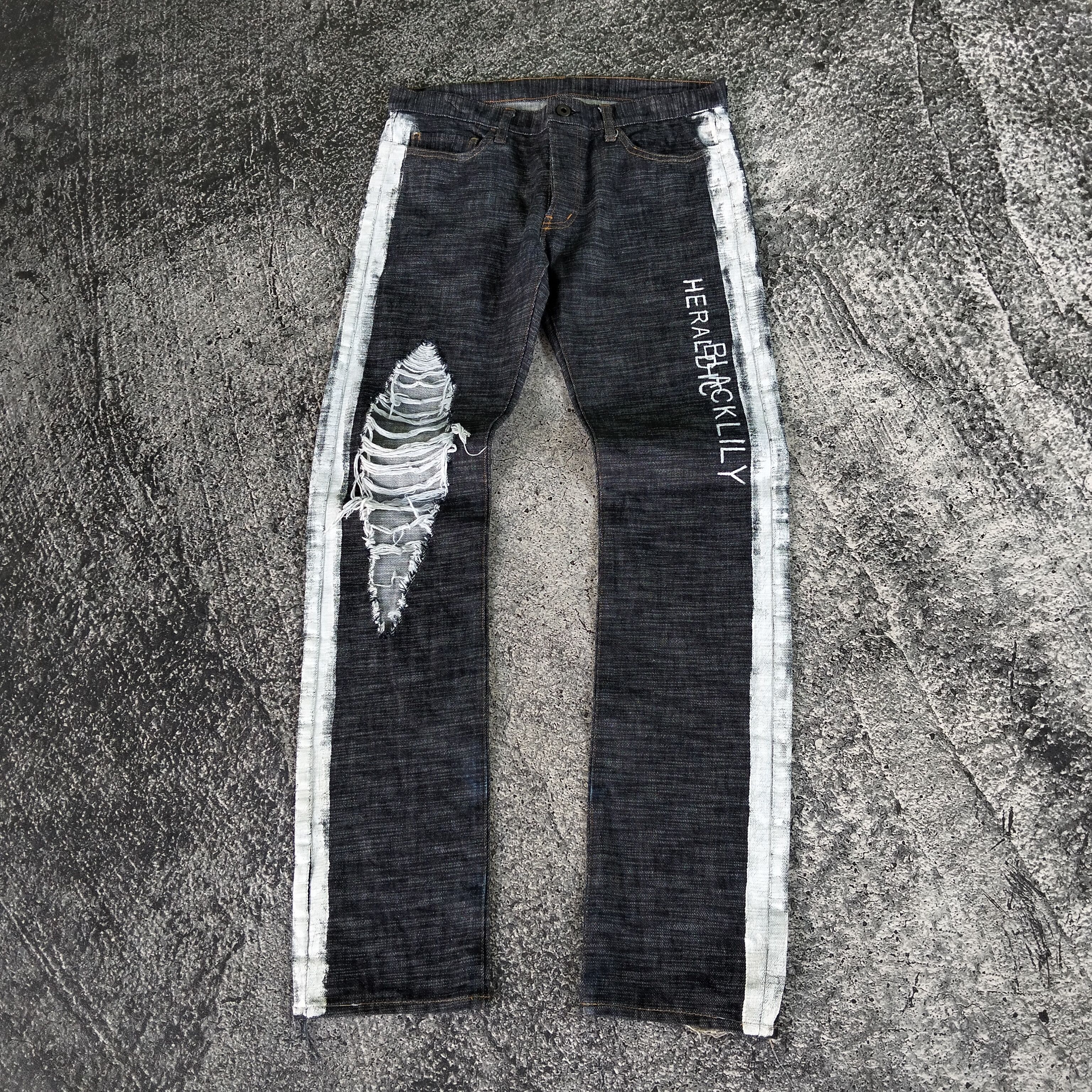 edge rupert 英字 message design pants - メルカリ