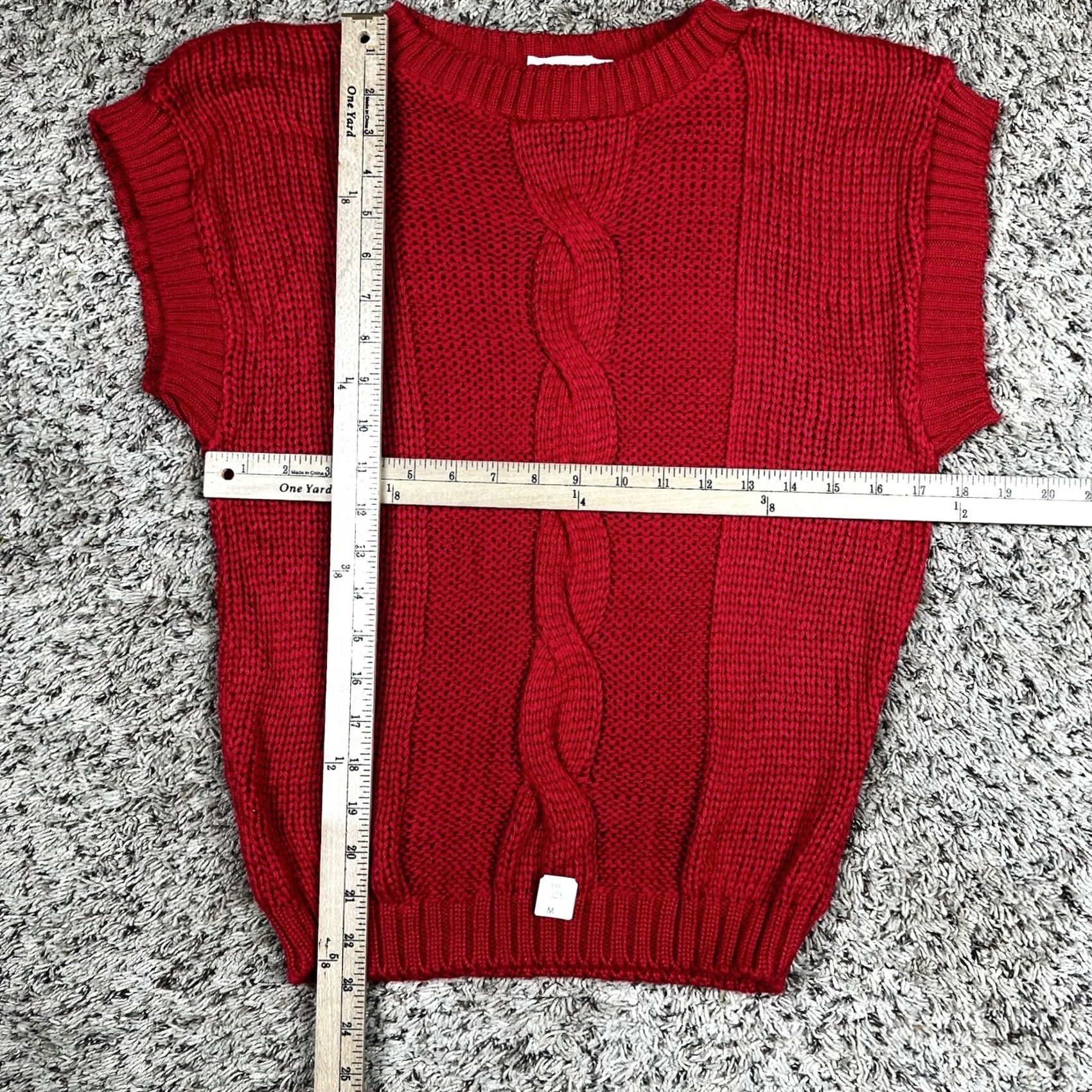 Vintage VINTAGE 90s Red Cable Knit Sweater Vest Womens Small Pullover Wool? No—Acrylic Jessica Scott Size S / US 4 / IT 40 - 4 Thumbnail