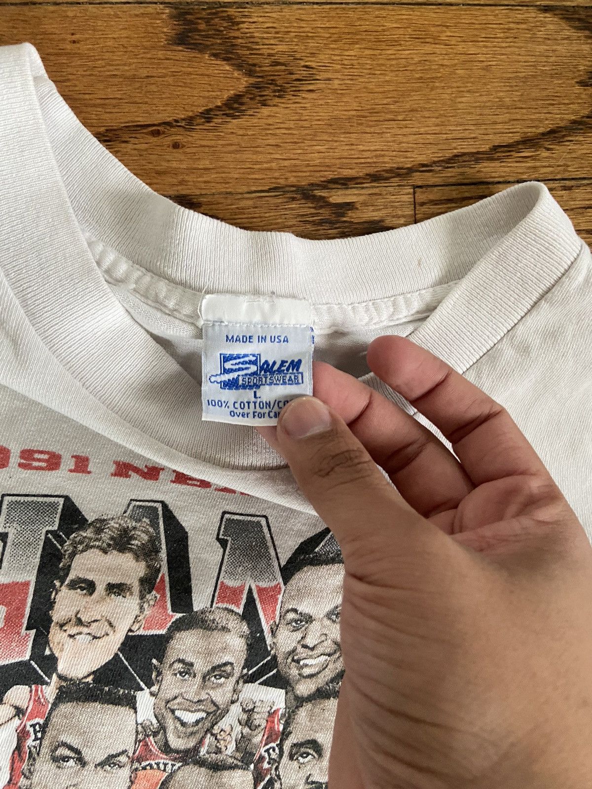 NBA × Salem Sportswear × Vintage Vintage Chicago bulls 1991 championship t shirt Size US L / EU 52-54 / 3 - 4 Thumbnail