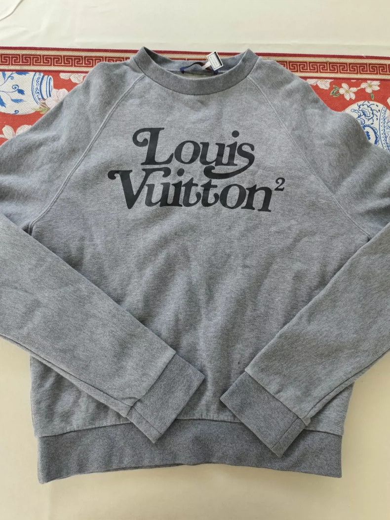 Louis Vuitton Louis Vuitton Genuine grey sweatshirt Size US XS / EU 42 / 0 - 1 Thumbnail