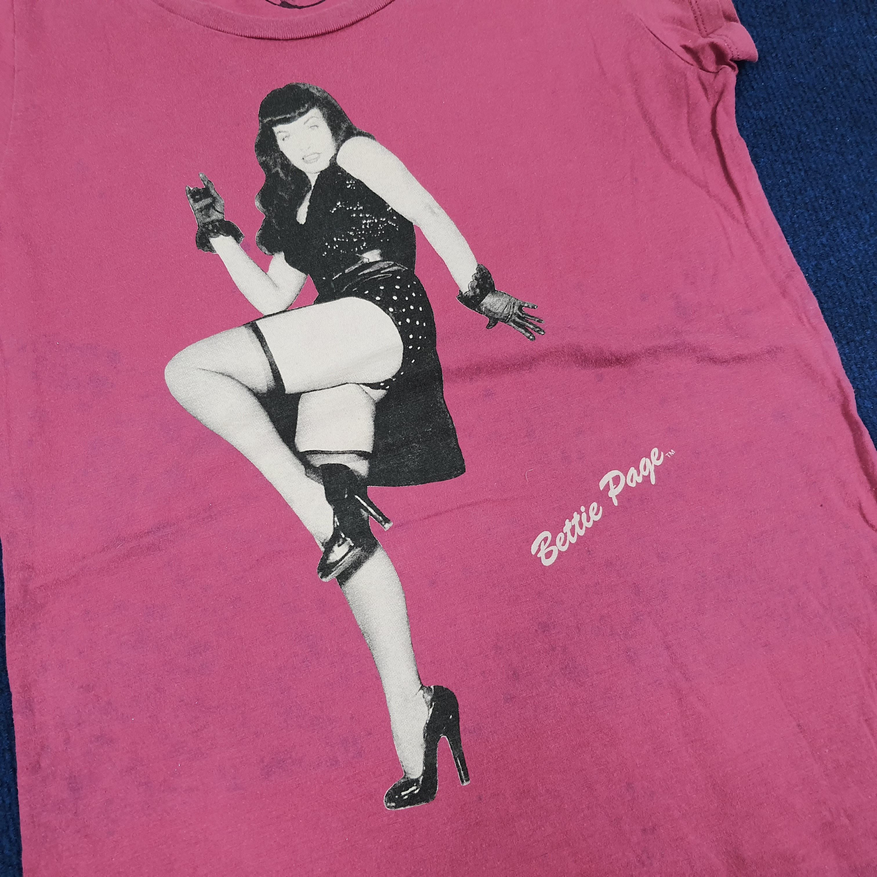 Hysteric Glamour × Japanese Brand × Vintage Vintage Hysteric Glamour Japanese Brand Tshirt Size S / US 4 / IT 40 - 2 Thumbnail