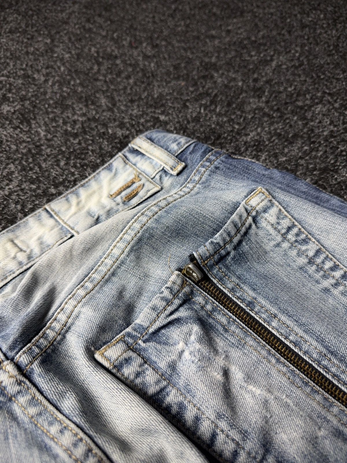 Diesel 90s Diesel Industry Zip Back Pocket Jeans Made in Italy Y2K Size US 33 - 21 Thumbnail