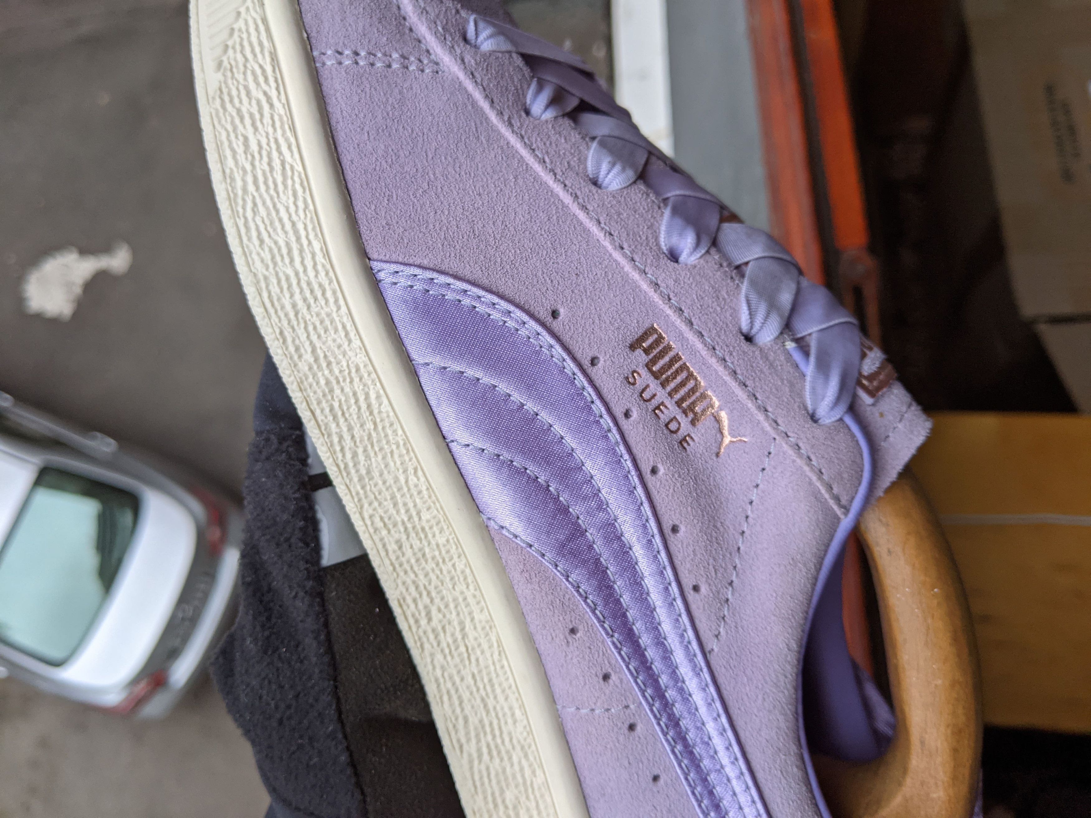Puma *NEW* Puma Suede Bow Womens Sneaker Clyde Cat MCM Rhuigi Size US 8.5 / IT 38.5 - 14 Thumbnail