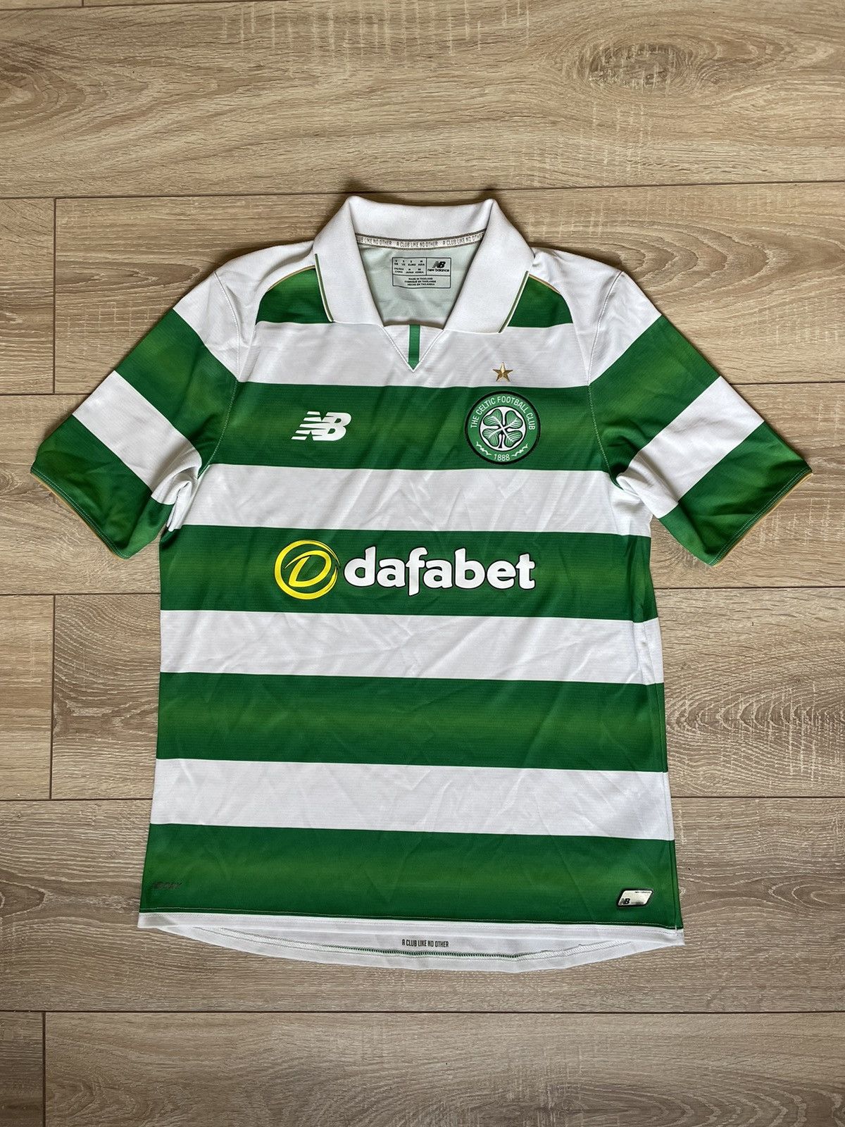 New Balance Celtic 2016 2017 Football jersey Home New Balance Size US S / EU 44-46 / 1 - 1 Thumbnail