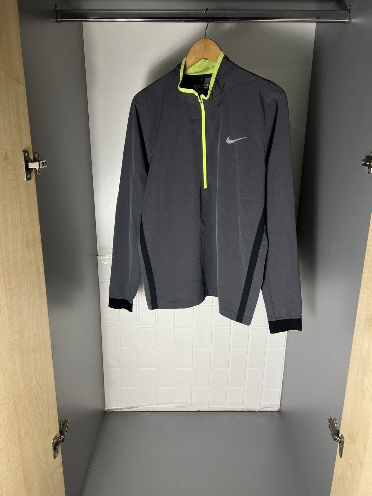 Nike VINTAGE NIKE GOLF RACK LIGHT JACKET RUNNING RETRO Y2K DRILL Size US M / EU 48-50 / 2 - 5 Thumbnail