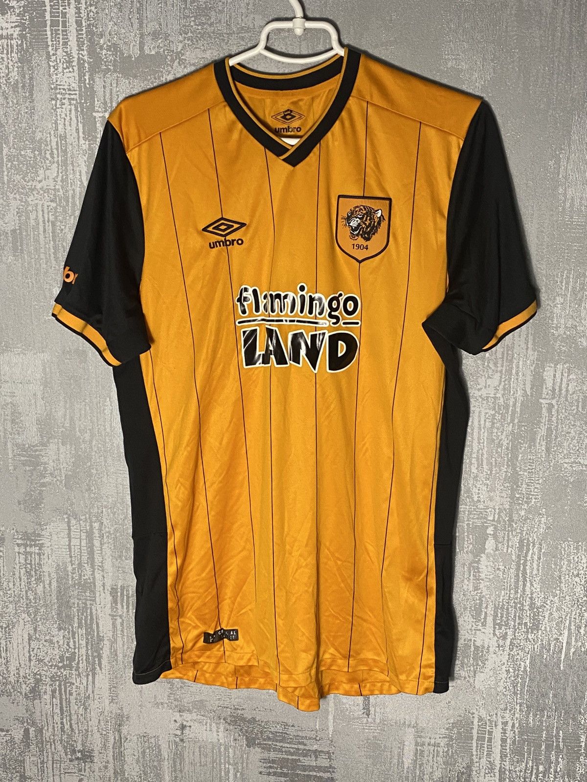 Umbro Hull City Umbro Home Soccer Jersey 2015 Football Shirt Kit Size US L / EU 52-54 / 3 - 1 Thumbnail