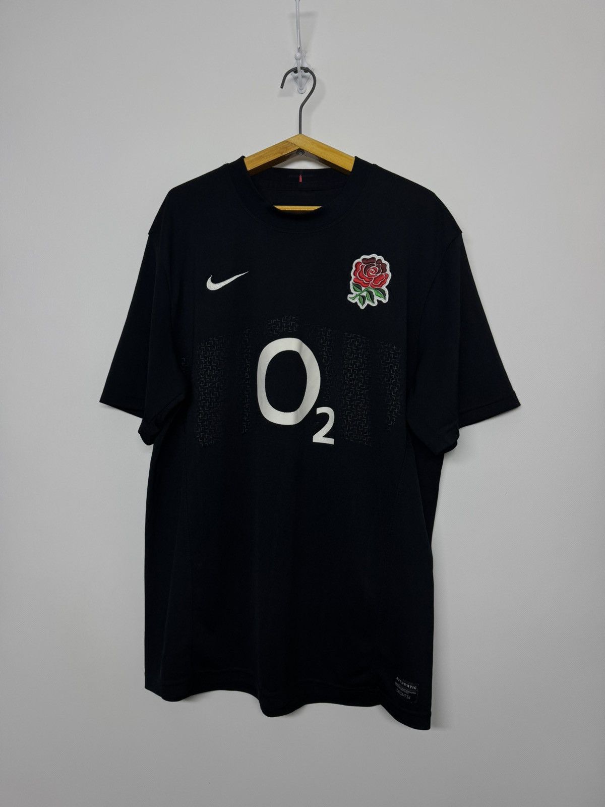 Nike Vintage Y2k Nike England O2 Soccer Jersey T-Shirt 00’s Size US M / EU 48-50 / 2 - 4 Thumbnail