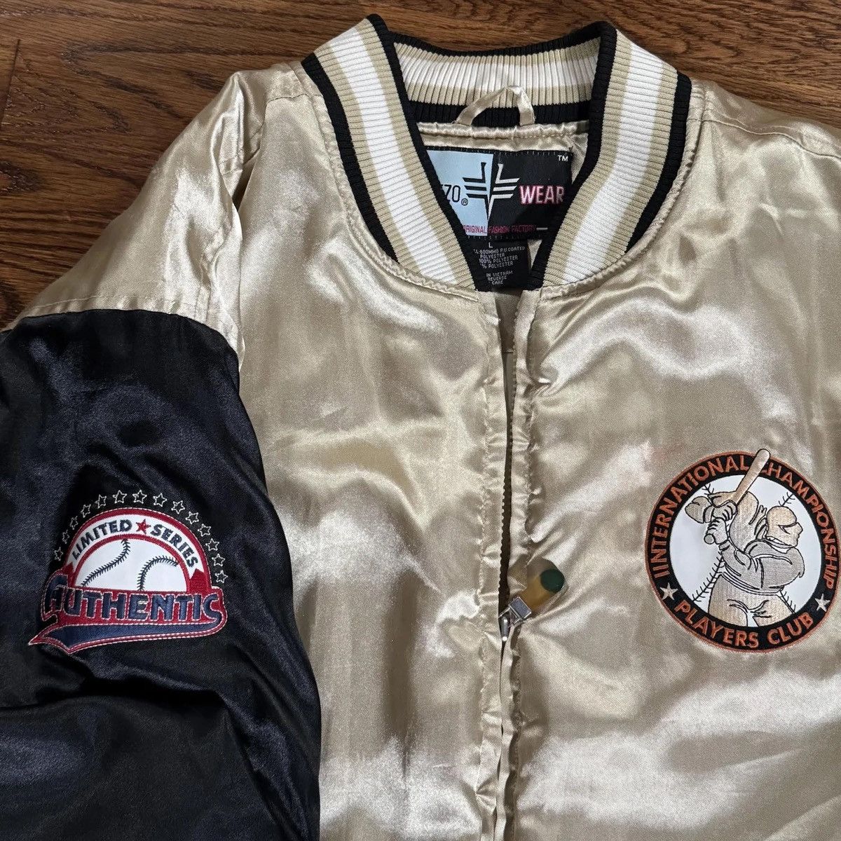 Vintage Vintage Veezo Wear New York '03 Satin Jacket Size Large Size US L / EU 52-54 / 3 - 5 Thumbnail