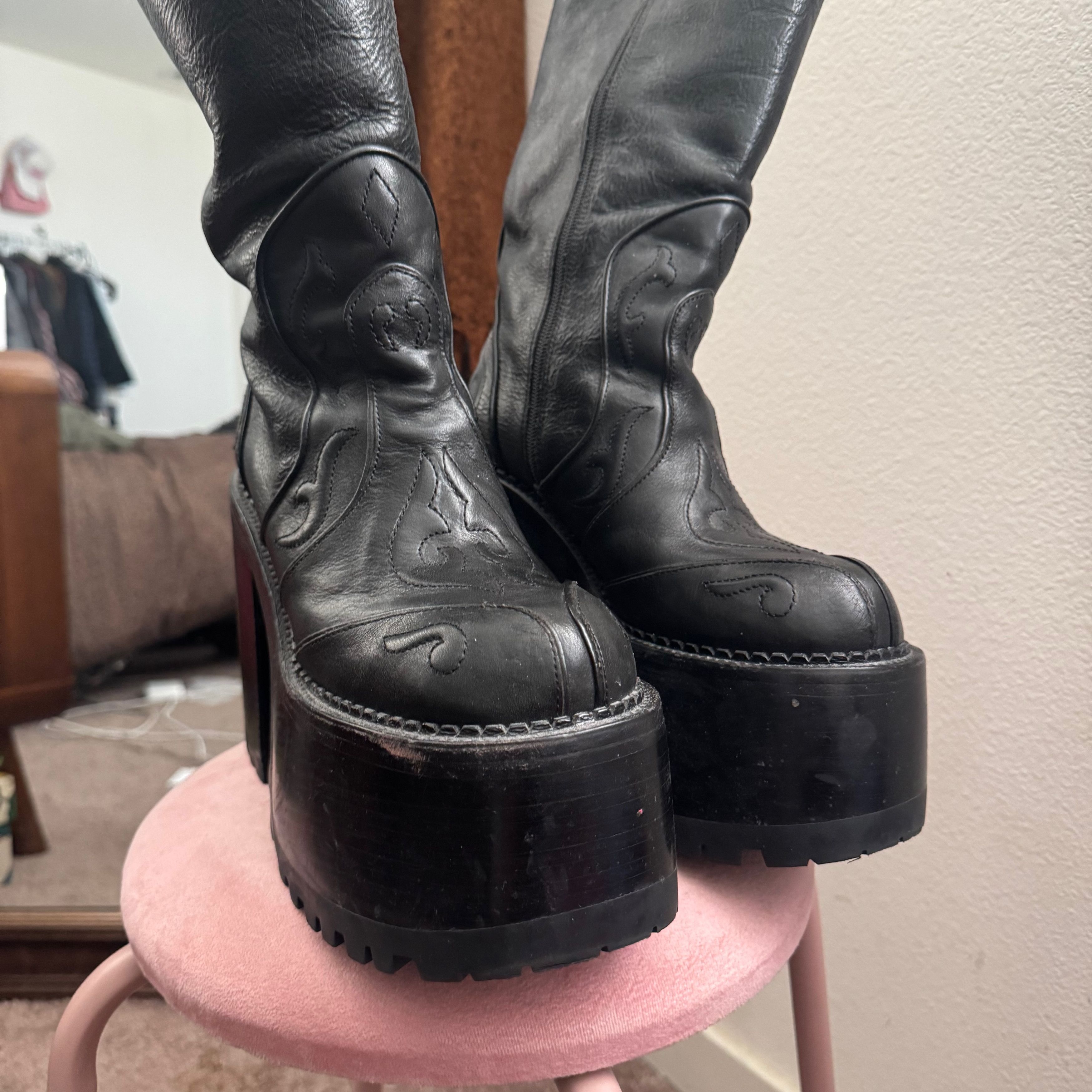 Marc Jacobs Marc Jacobs HEAVEN MARGARET Boots RARE Black Leather Women's Size US 9 / IT 39 - 2 Thumbnail