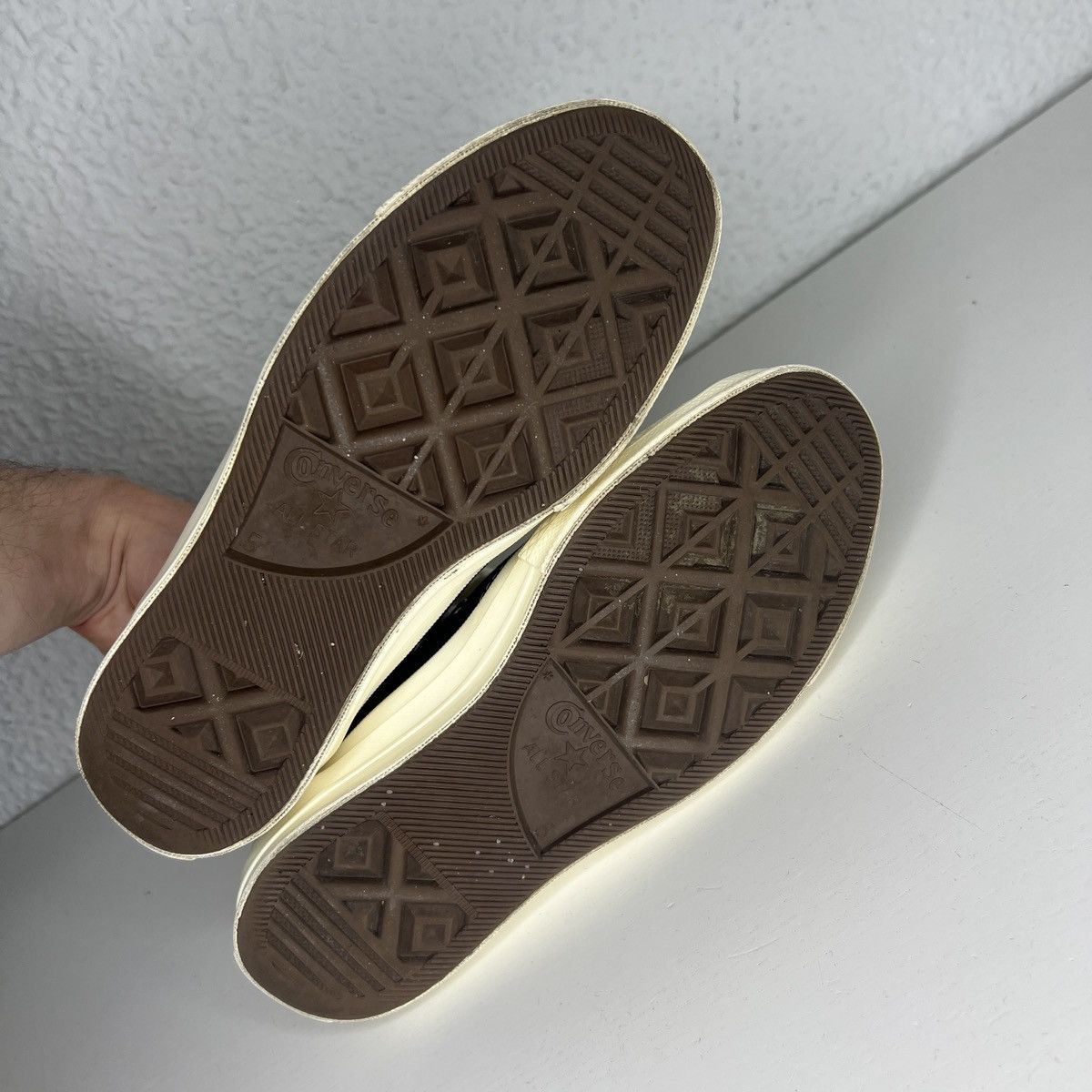 CDG by Comme des Garcons Play Comme des garçons women’s high sneakers 5 UK convers Size US 7.5 / IT 37.5 - 6 Thumbnail