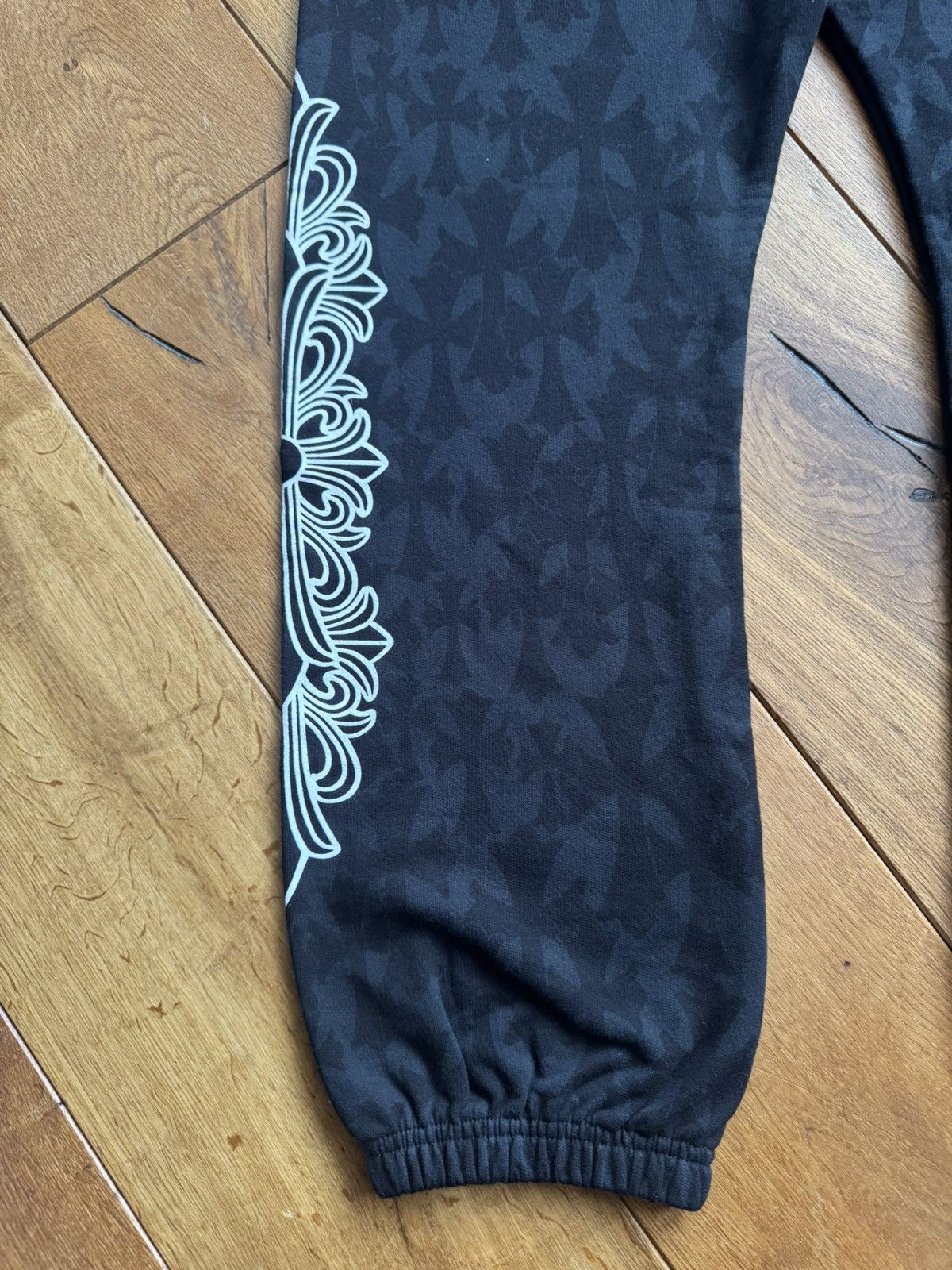 Chrome Hearts LOGO PRINT SWEATPANTS Size US 32 / EU 48 - 13 Thumbnail