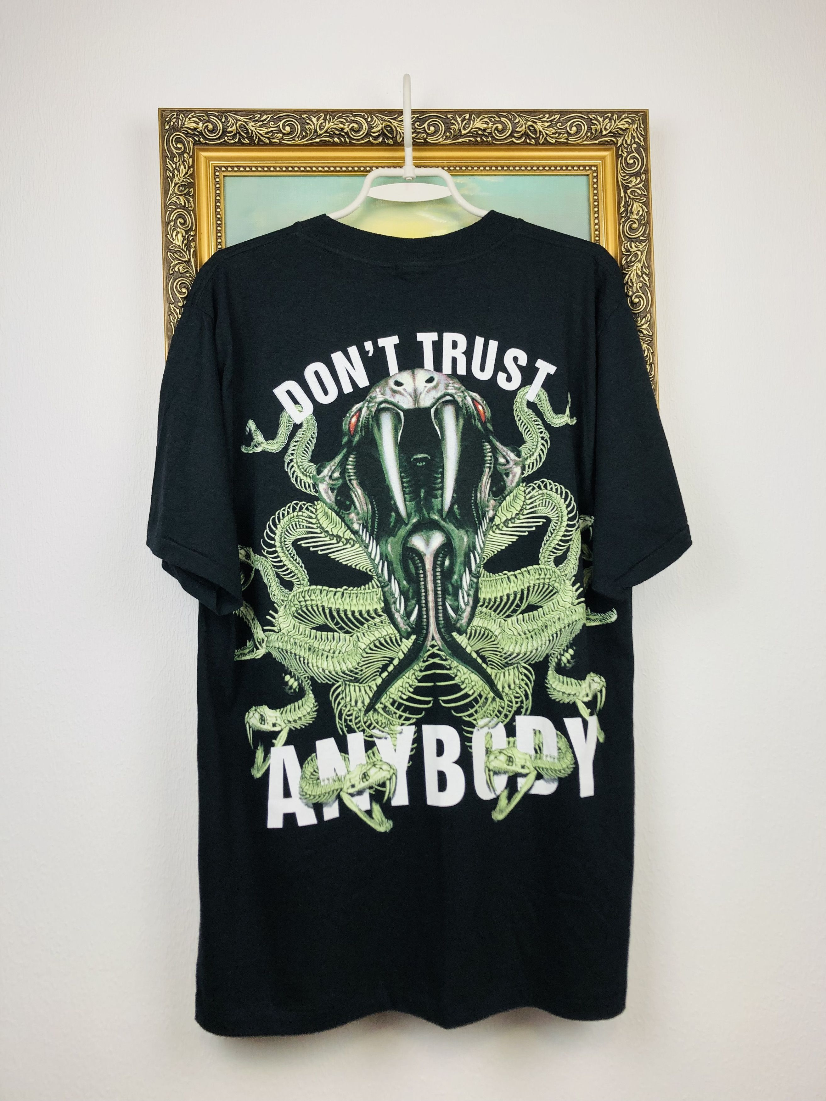 Vintage Vintage Stone Cold Austin Dont Trust Anybody WWE Shirt Tee Size US L / EU 52-54 / 3 - 1 Thumbnail