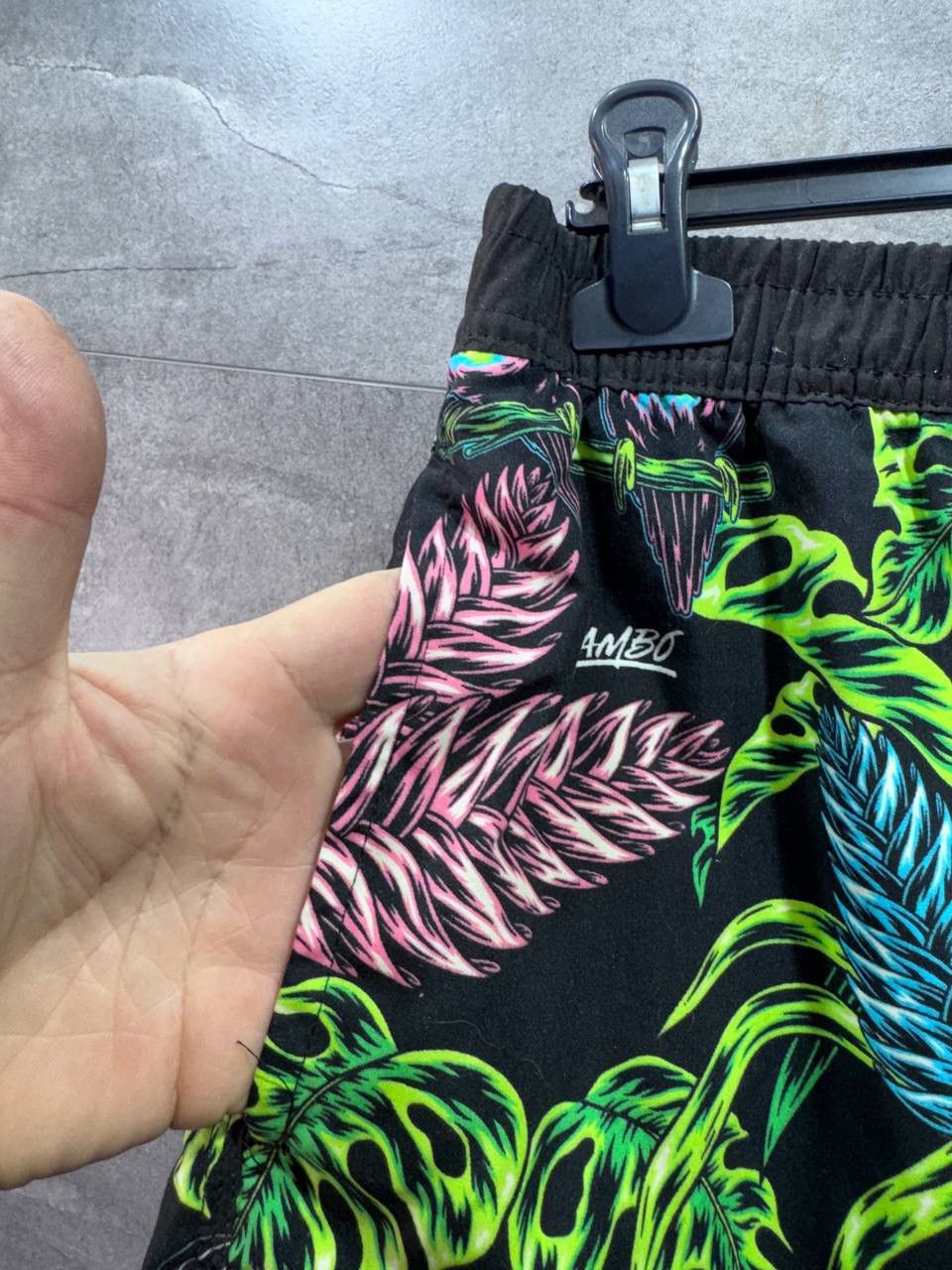 Mambo Mambo Men's Tropical Parrot Board Shorts Swim Trunks Size US 34 / EU 50 - 6 Thumbnail