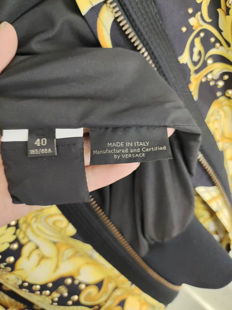 Versace Versace Graphic print zippered five-hat jacket coat Size M / US 6-8 / IT 42-44 - 4 Thumbnail