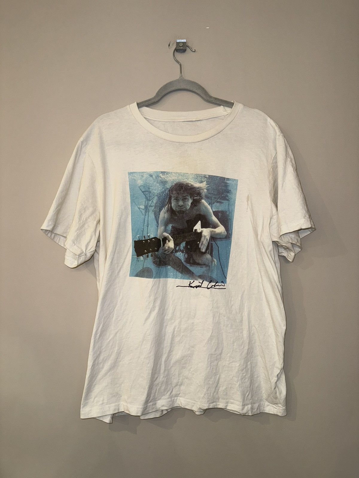 Band Tees Vintage white t shirt Kurt Cobain rare logo Nirvana Size US L / EU 52-54 / 3 - 1 Thumbnail