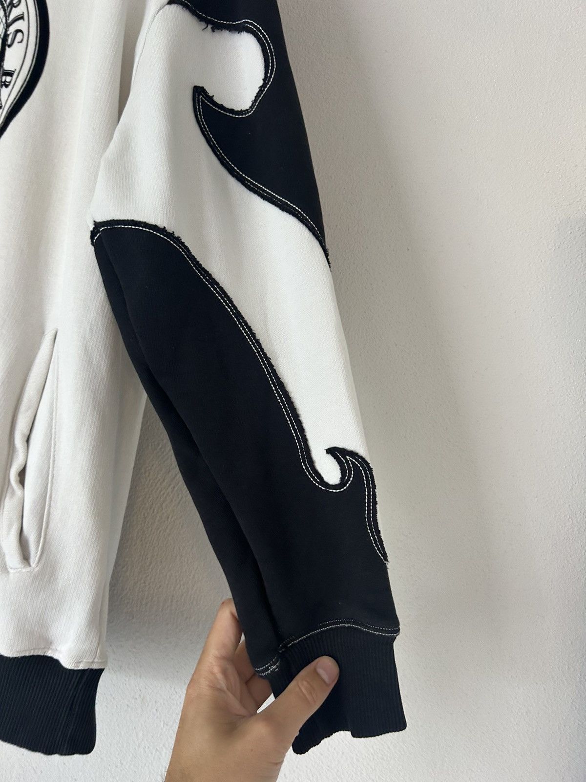 Balmain Oversized Hoodie with Embroidered Baroque Logo Size US S / EU 44-46 / 1 - 6 Thumbnail