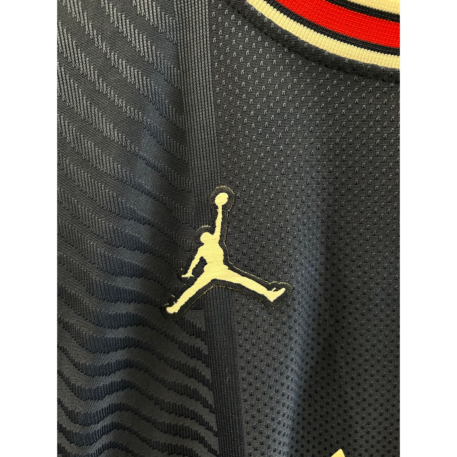 Jordan Brand Paris Saint-Germain (PSG) Home Jersey Lavezzi XL B12 Size US XL / EU 56 / 4 - 5 Thumbnail