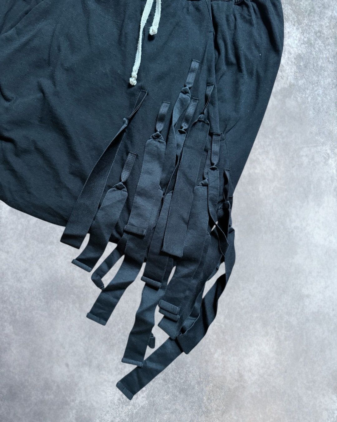 Rick Owens RICK OWENS DRKSHDW 2016 Asymmetrical Strap Skirt Size 27" / US 4 / IT 40 - 3 Thumbnail