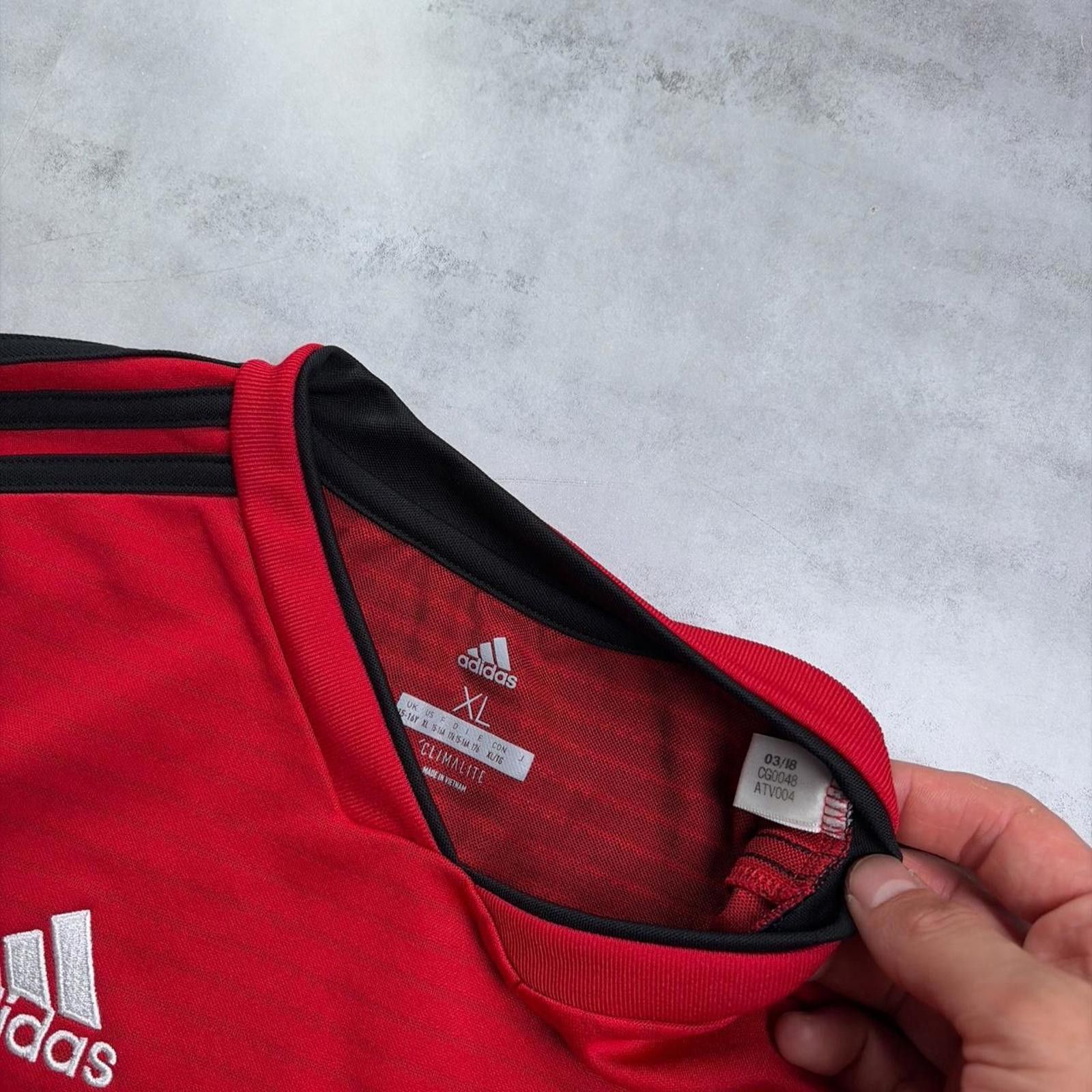 Adidas Y2K Red Adidas Manchester United 2018/19 Home Futbol Jersey Size US S / EU 44-46 / 1 - 5 Thumbnail
