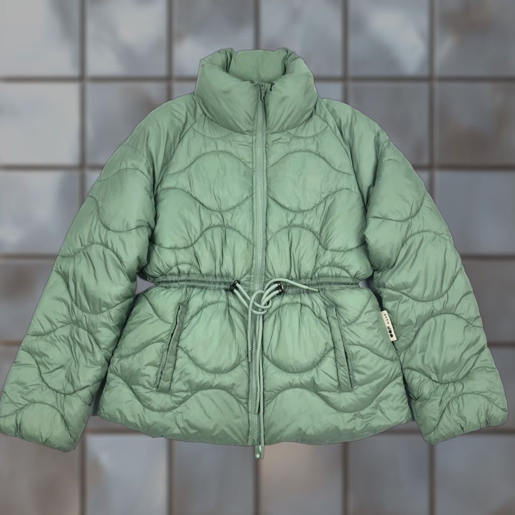 OOF Wear OOFWear Puffer Jacket Womens Size 42 Medium Green Regular Nylon Solid Long Sleeve Zip Jacket Womens Size M / US 6-8 / IT 42-44 - 1 Thumbnail