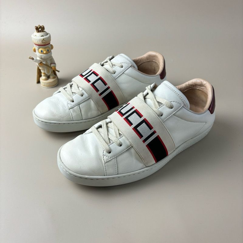 Gucci Gucci Ace Embroidered Fashion Sneakers for Women 0079 Size US 6.5 / IT 36.5 - 1 Thumbnail