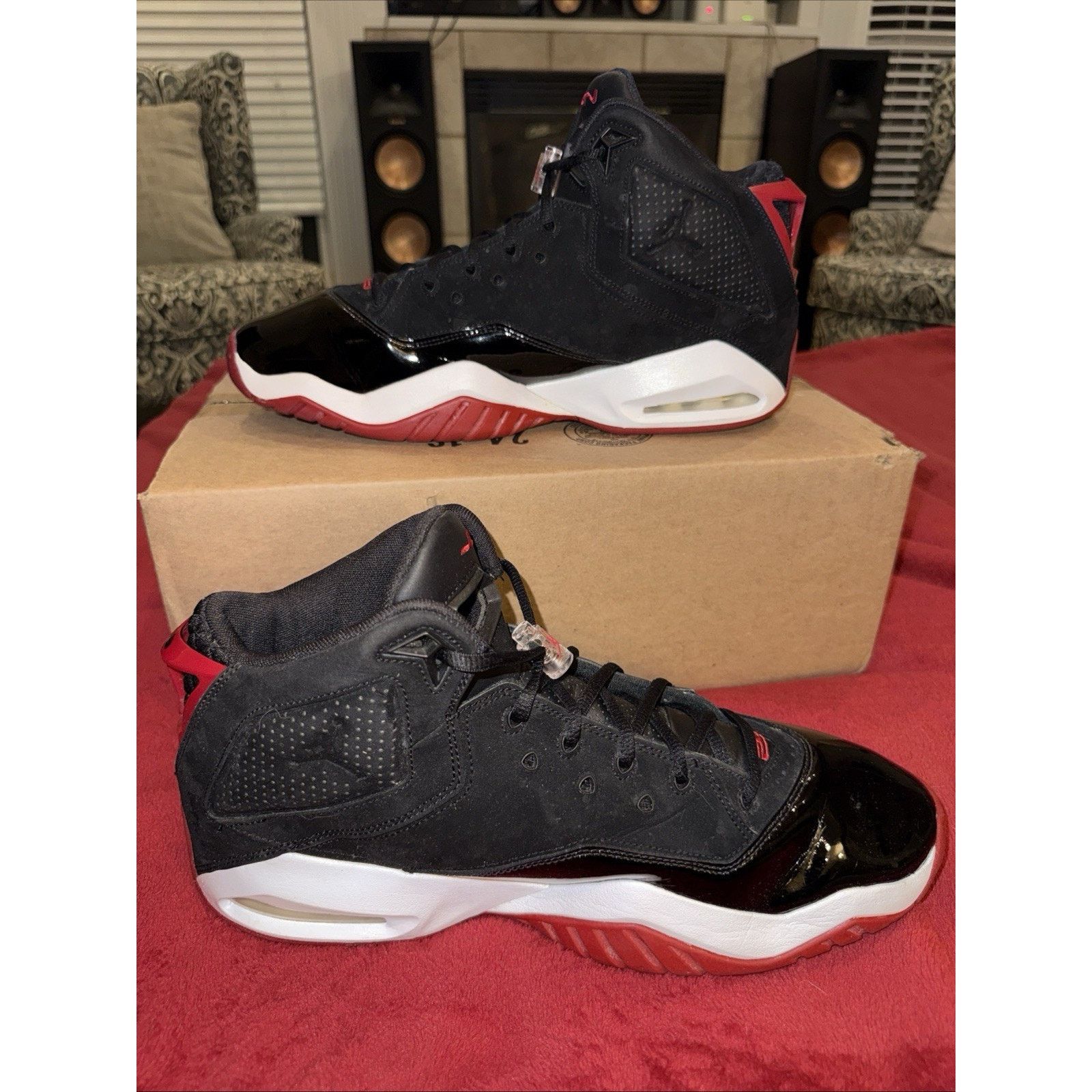 Nike Nike Air Jordan B'Loyal Bred Basketball Size 13 315317-026 Size US 13 / EU 46 - 10 Thumbnail